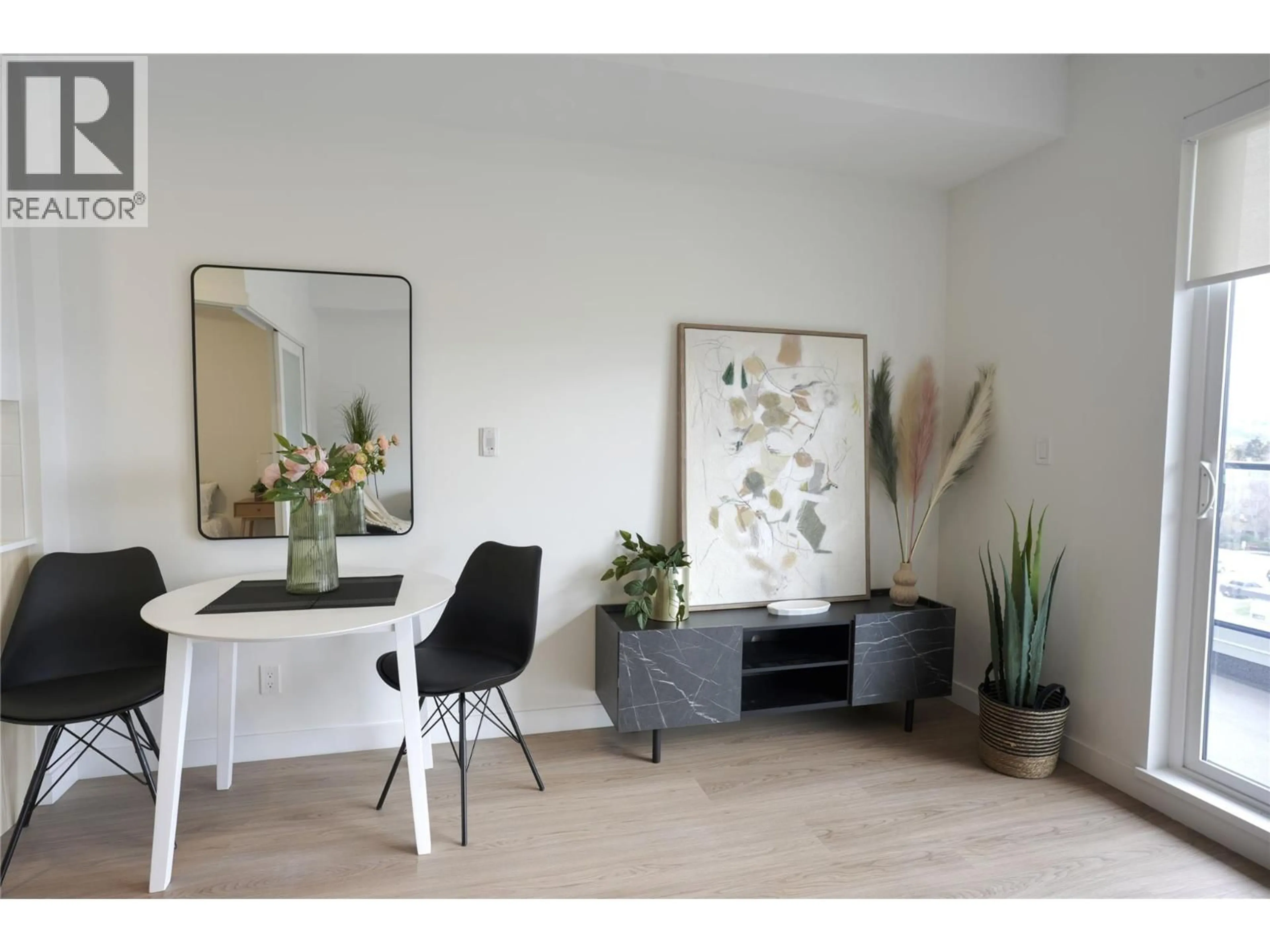 A pic of a room for 508 - 1380 PRIDHAM AVENUE, Kelowna British Columbia V1Y6B5