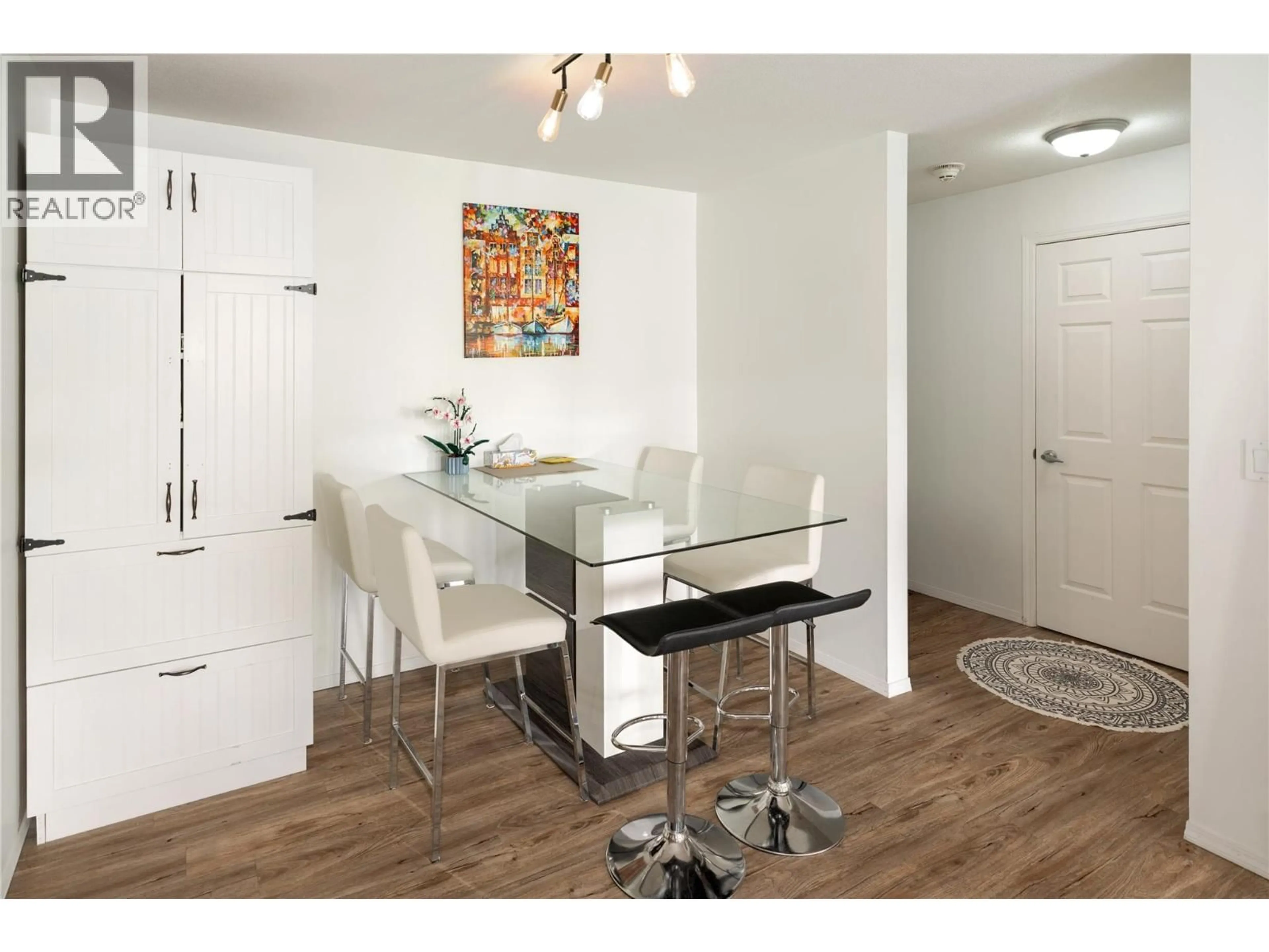 Unknown for 204 - 3175 DE MONTREUIL COURT, Kelowna British Columbia V1W3W2