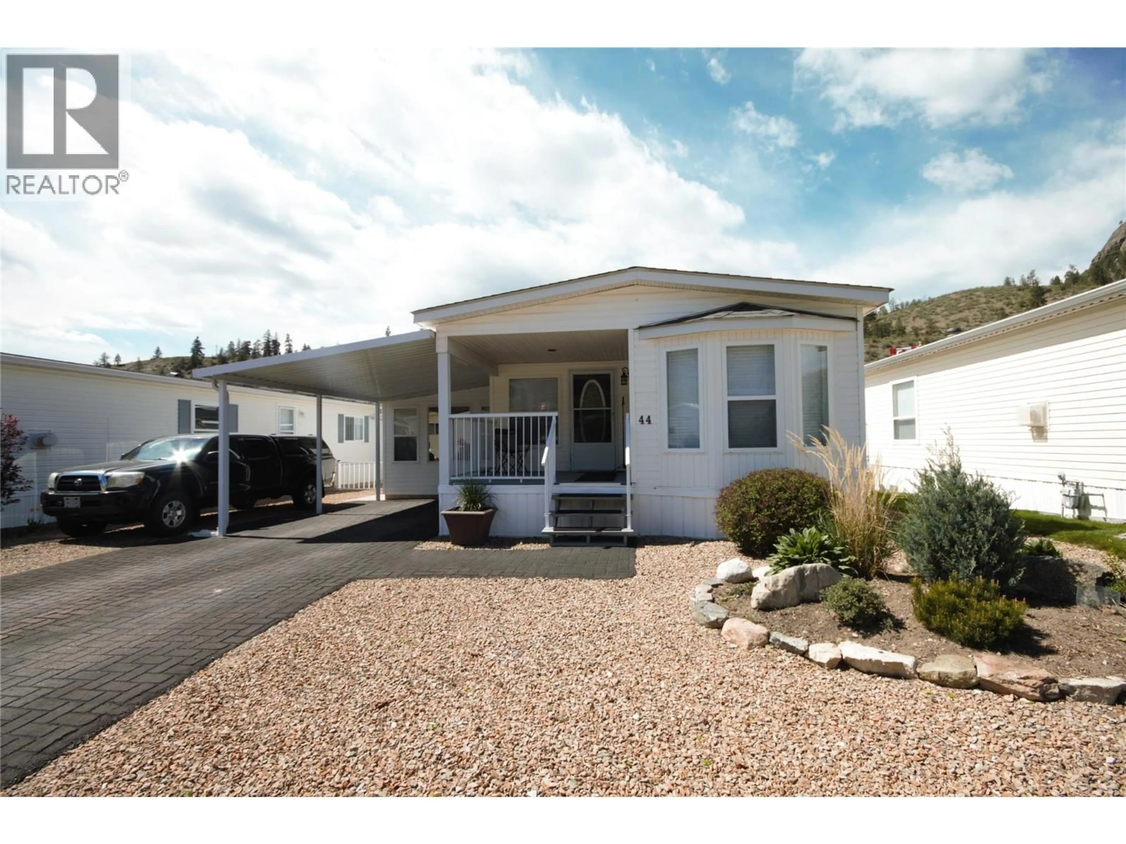 Home with vinyl exterior material, street for 44 - 8598 HIGHWAY 97 OTHER, Oliver British Columbia V0H1T2