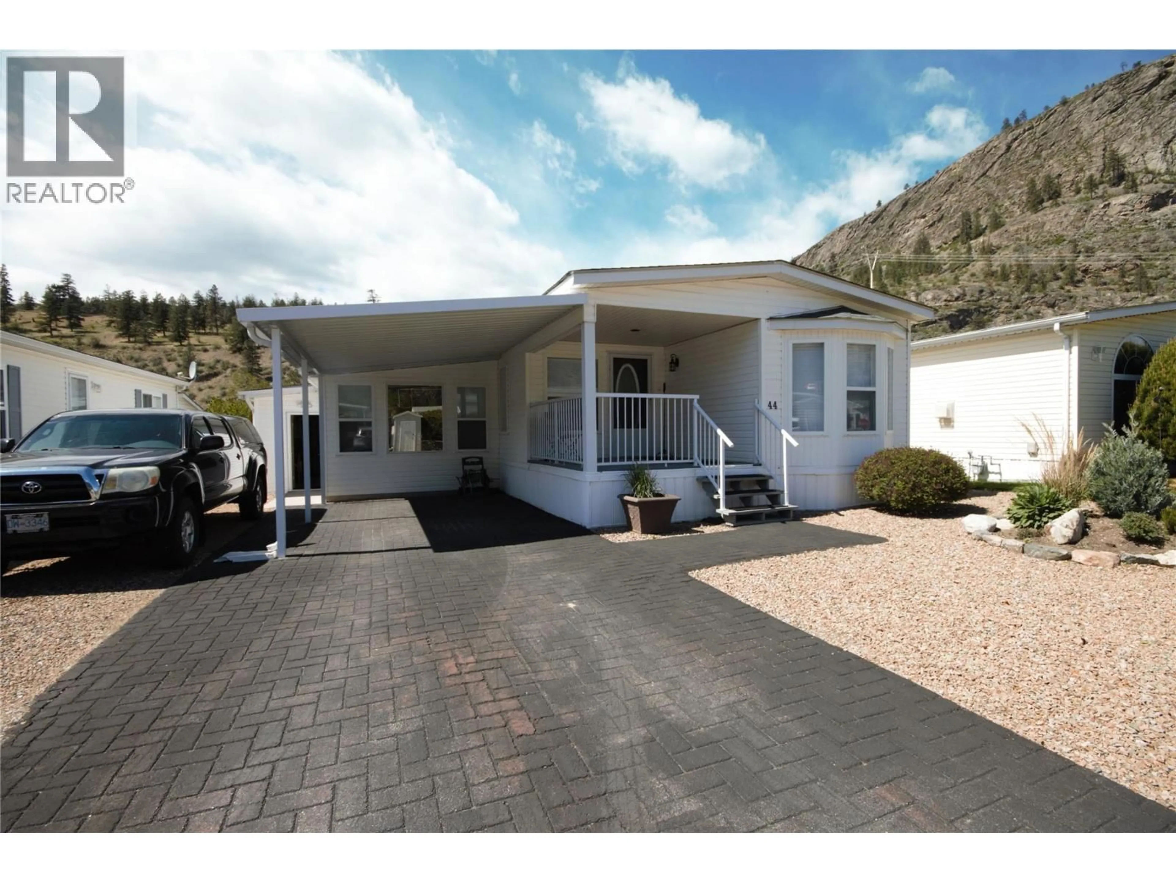 Home with vinyl exterior material, street for 44 - 8598 HIGHWAY 97 OTHER, Oliver British Columbia V0H1T2