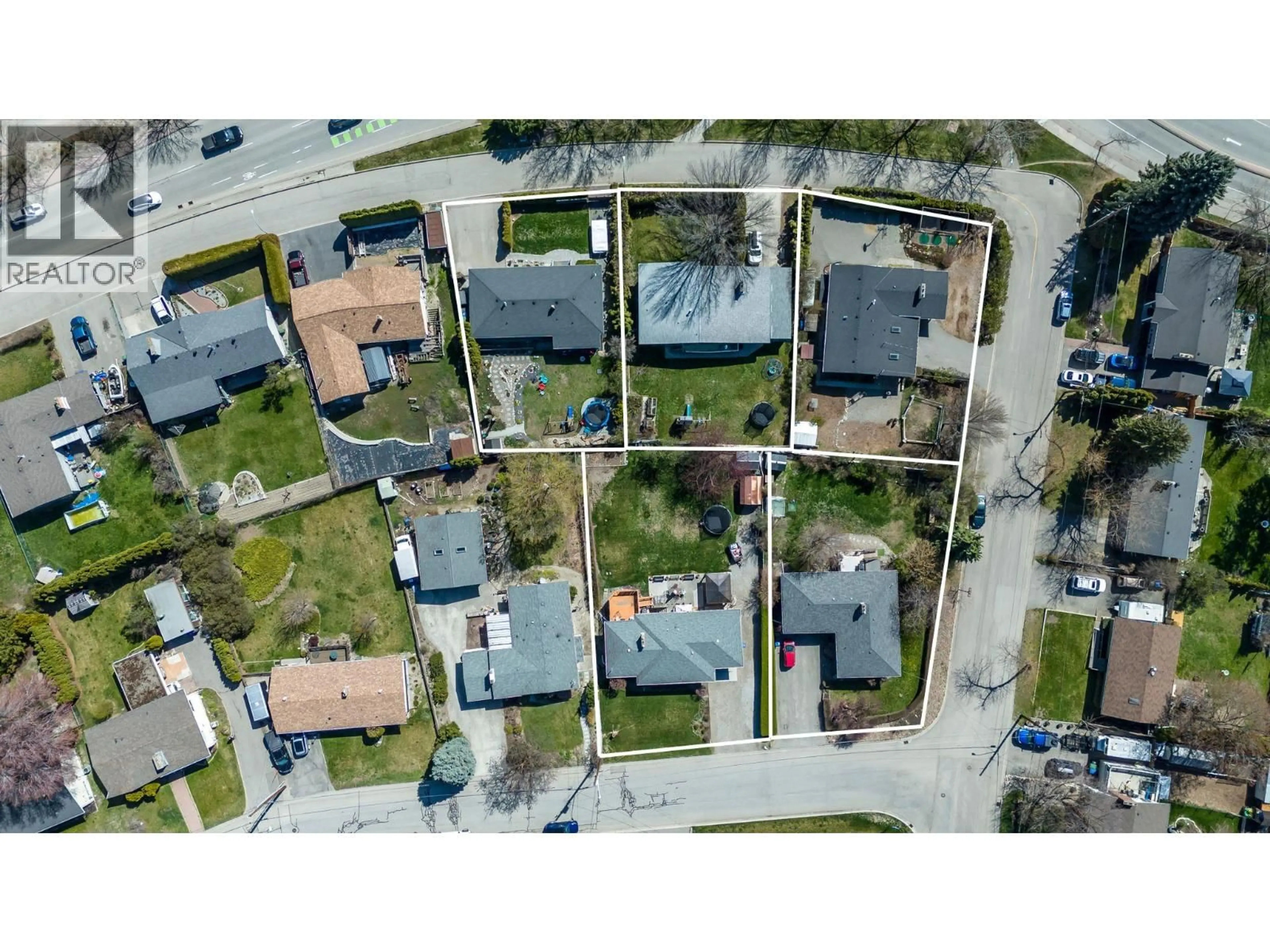 A pic from outside/outdoor area/front of a property/back of a property/a pic from drone, street for 750 GLENMORE DRIVE, Kelowna British Columbia V1Y4N8