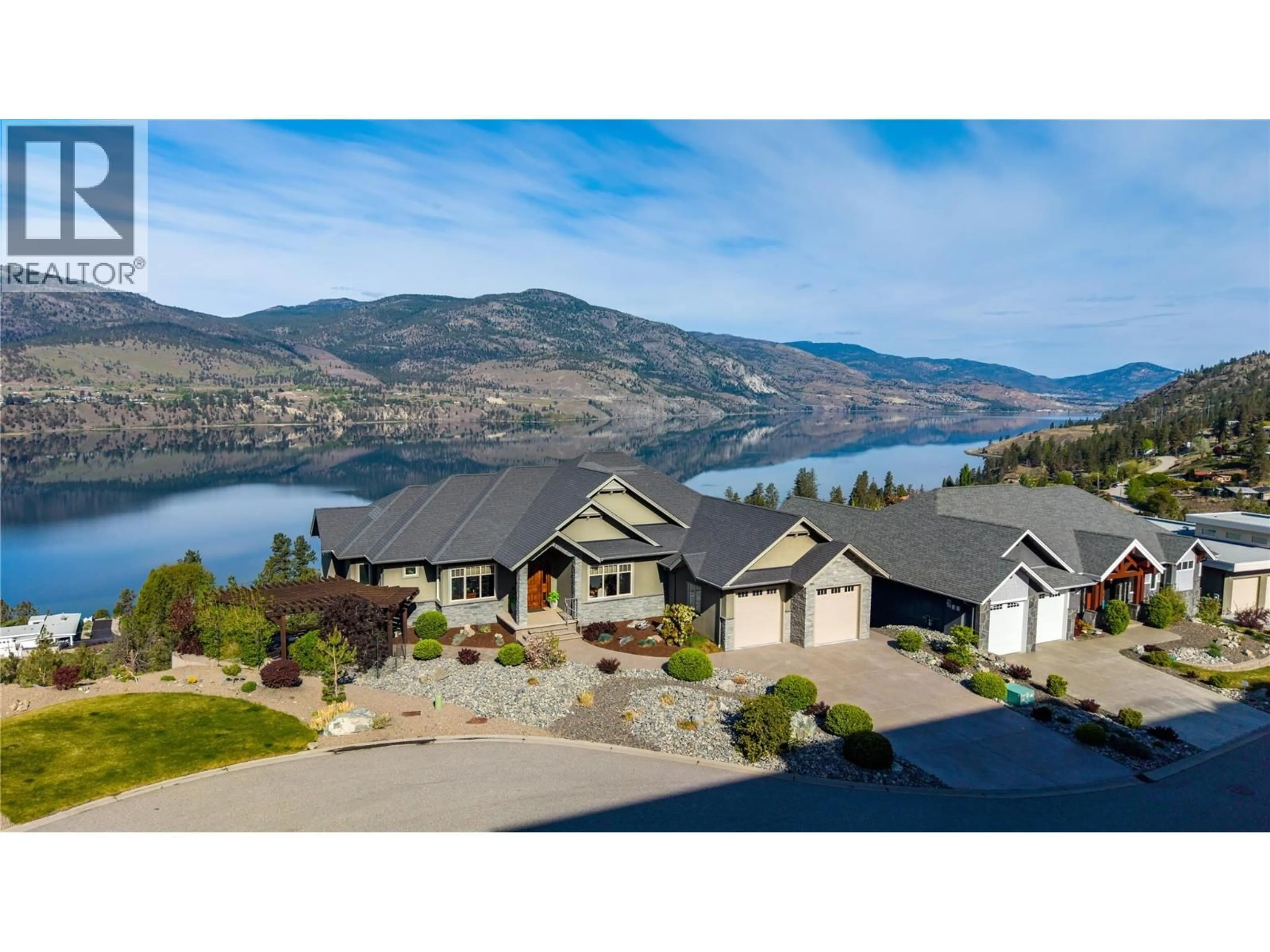 A pic from outside/outdoor area/front of a property/back of a property/a pic from drone, water/lake/river/ocean view for 166 VINTAGE BOULEVARD, Okanagan Falls British Columbia V0H1R3