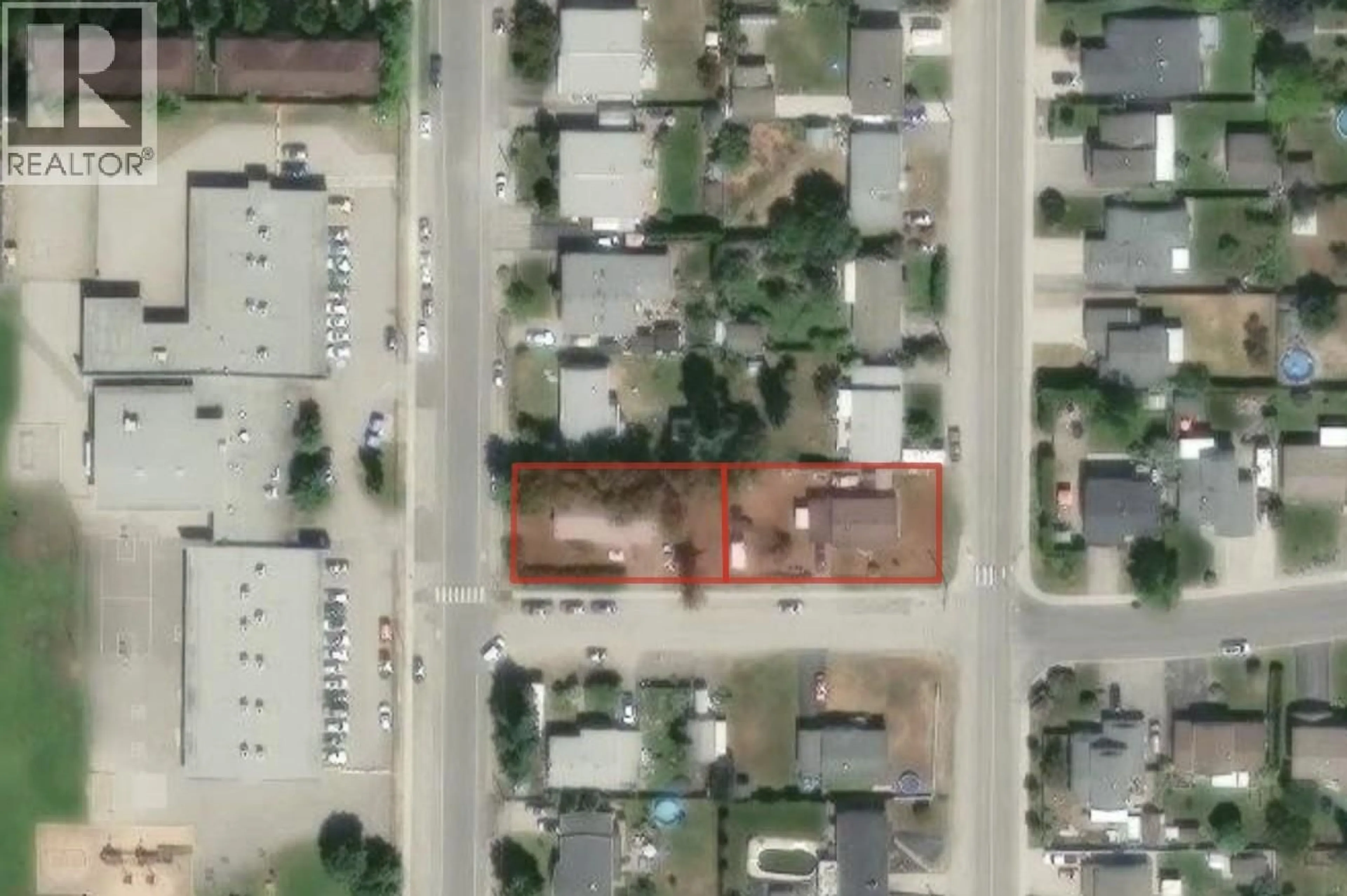 A pic from outside/outdoor area/front of a property/back of a property/a pic from drone, street for 410 MILTON ROAD, Kelowna British Columbia V1X1W4