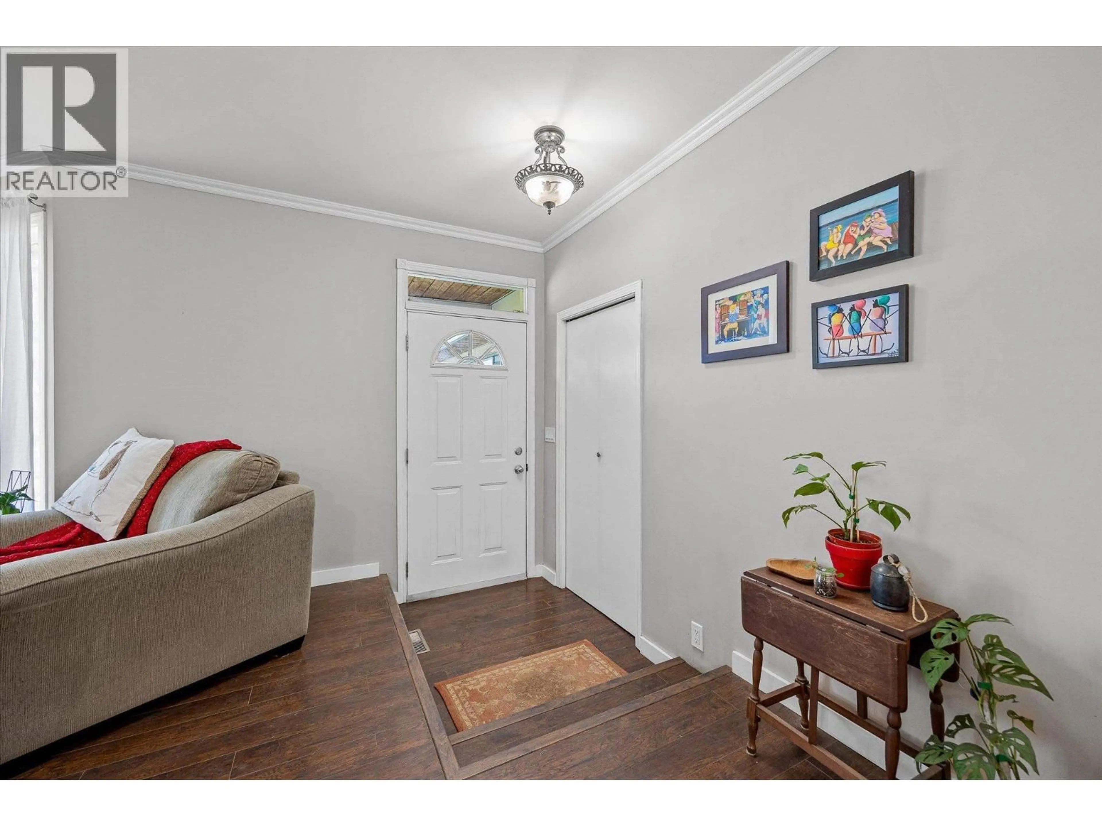 Indoor entryway for 1363 PONDEROSA ROAD, West Kelowna British Columbia V1Z1M8