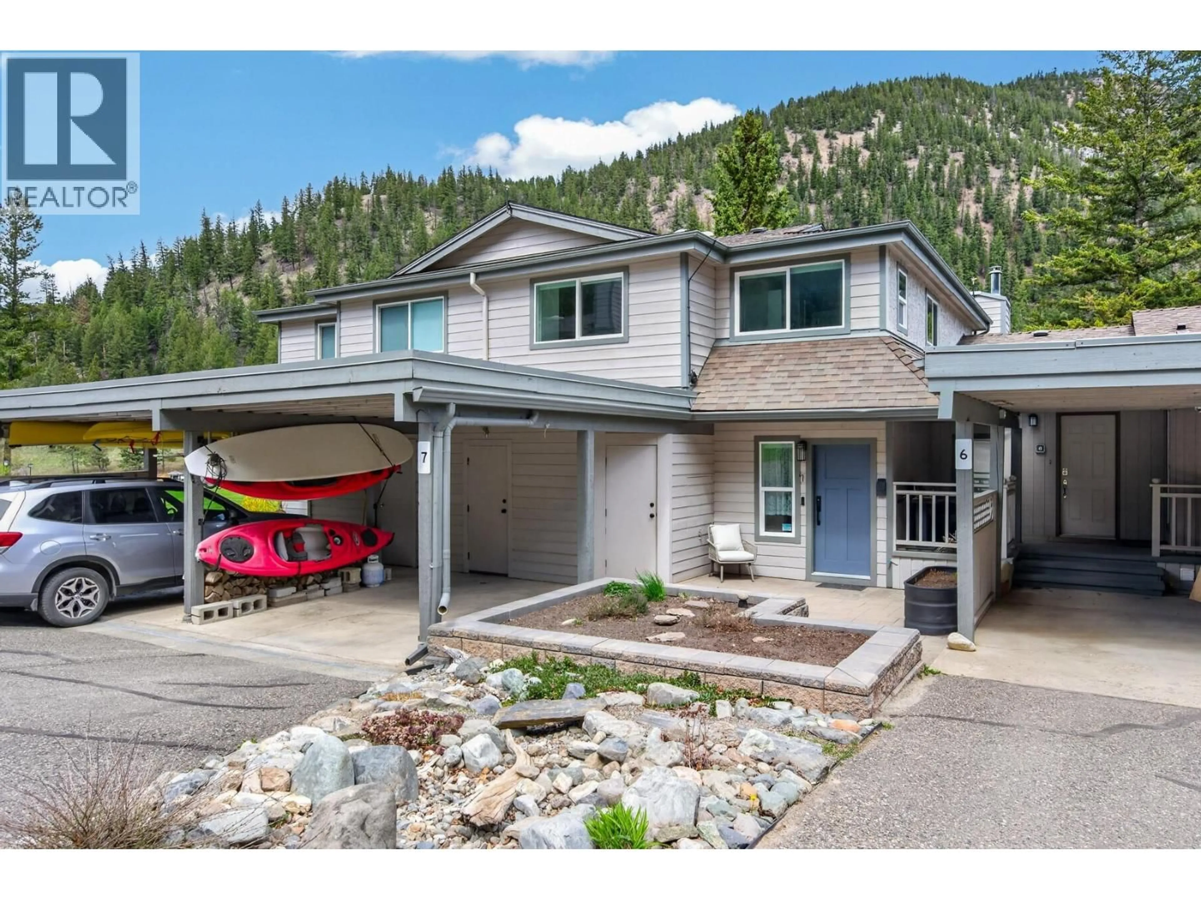 Home with vinyl exterior material, mountain view for 7 - 1801 PAUL LAKE ROAD, Kamloops British Columbia V2H1N7