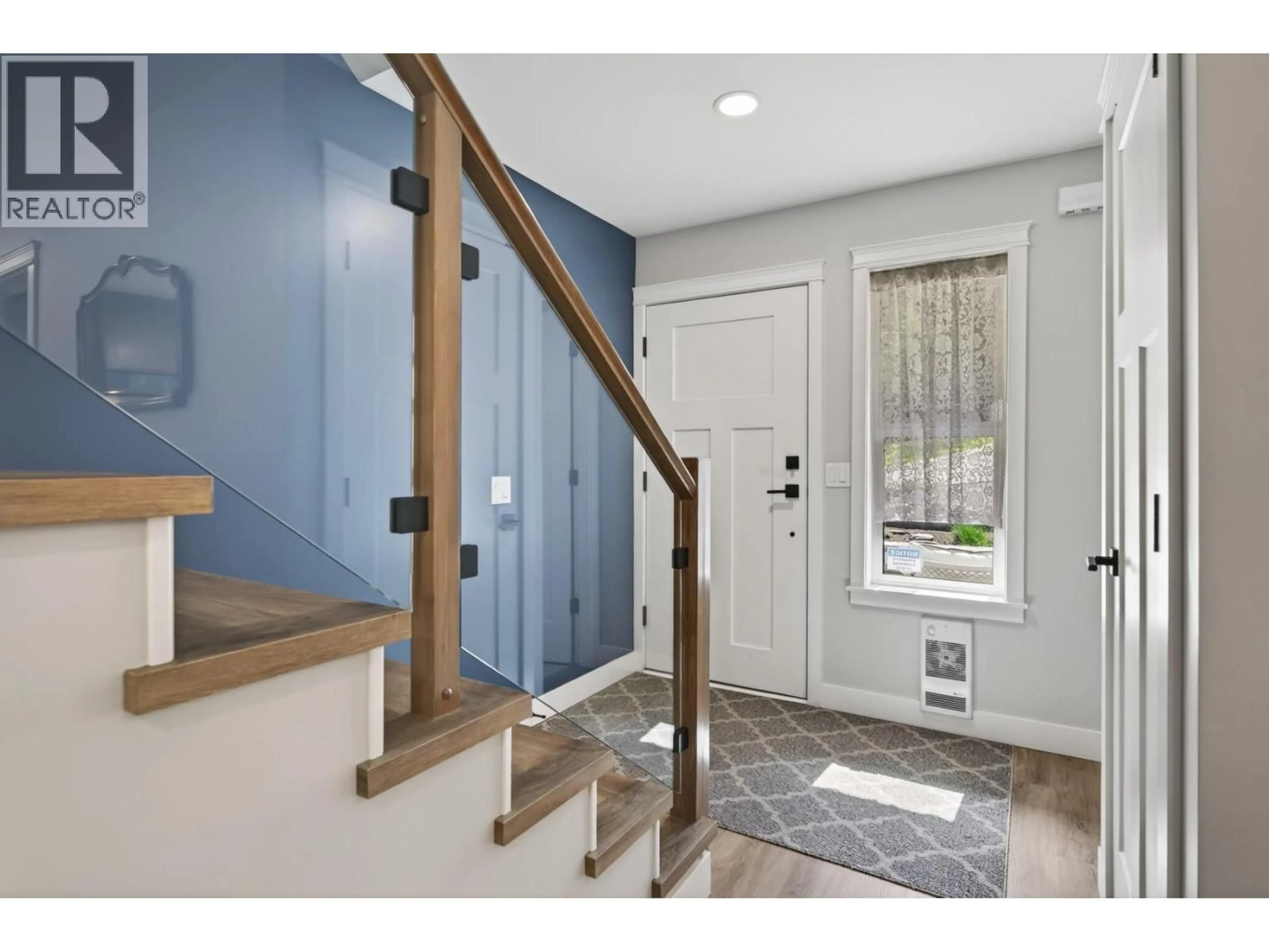 Indoor entryway for 7 - 1801 PAUL LAKE ROAD, Kamloops British Columbia V2H1N7