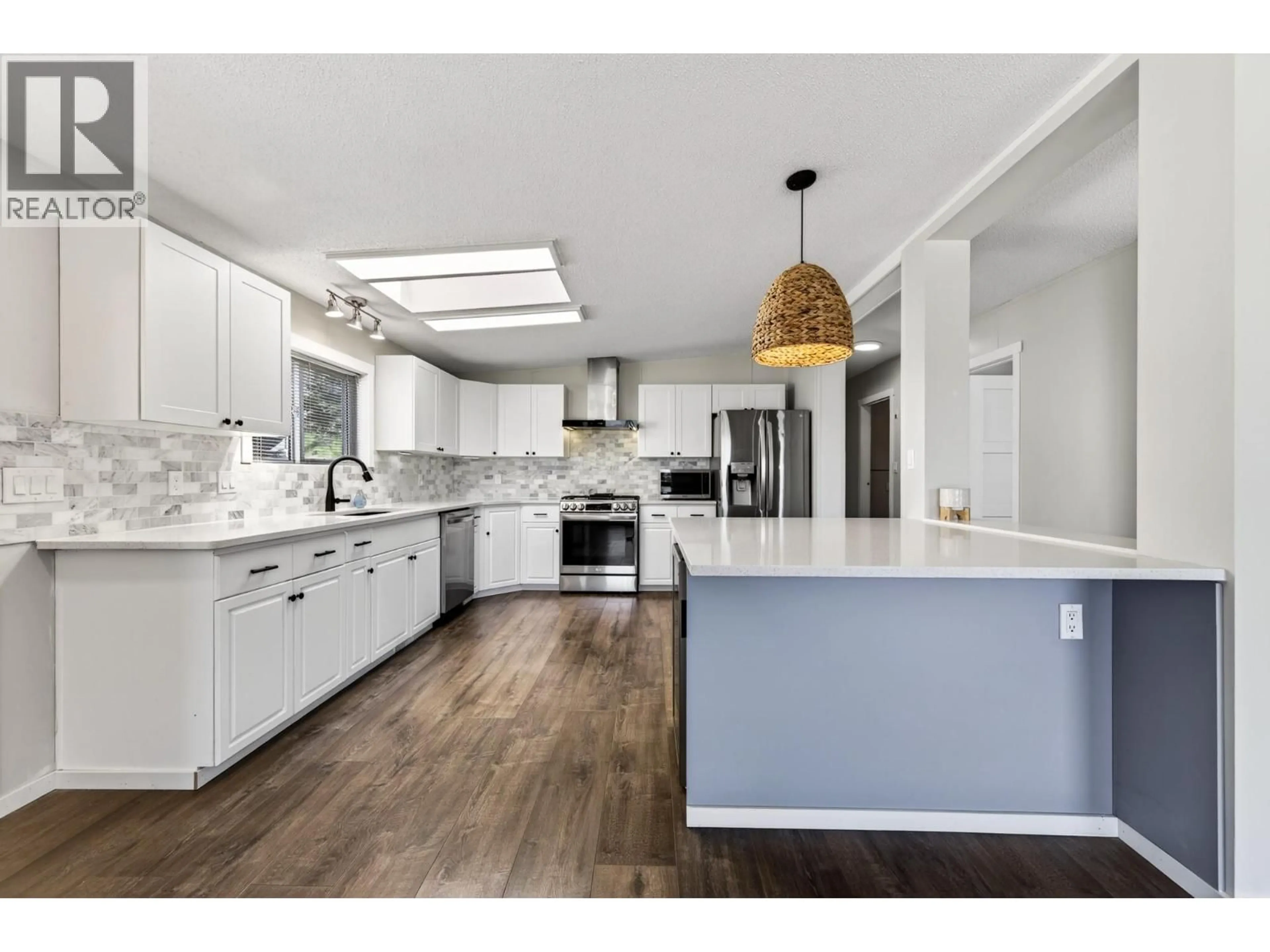 Open concept kitchen, unknown for 36 - 3099 SHUSWAP ROAD EAST, Kamloops British Columbia V2H1T7
