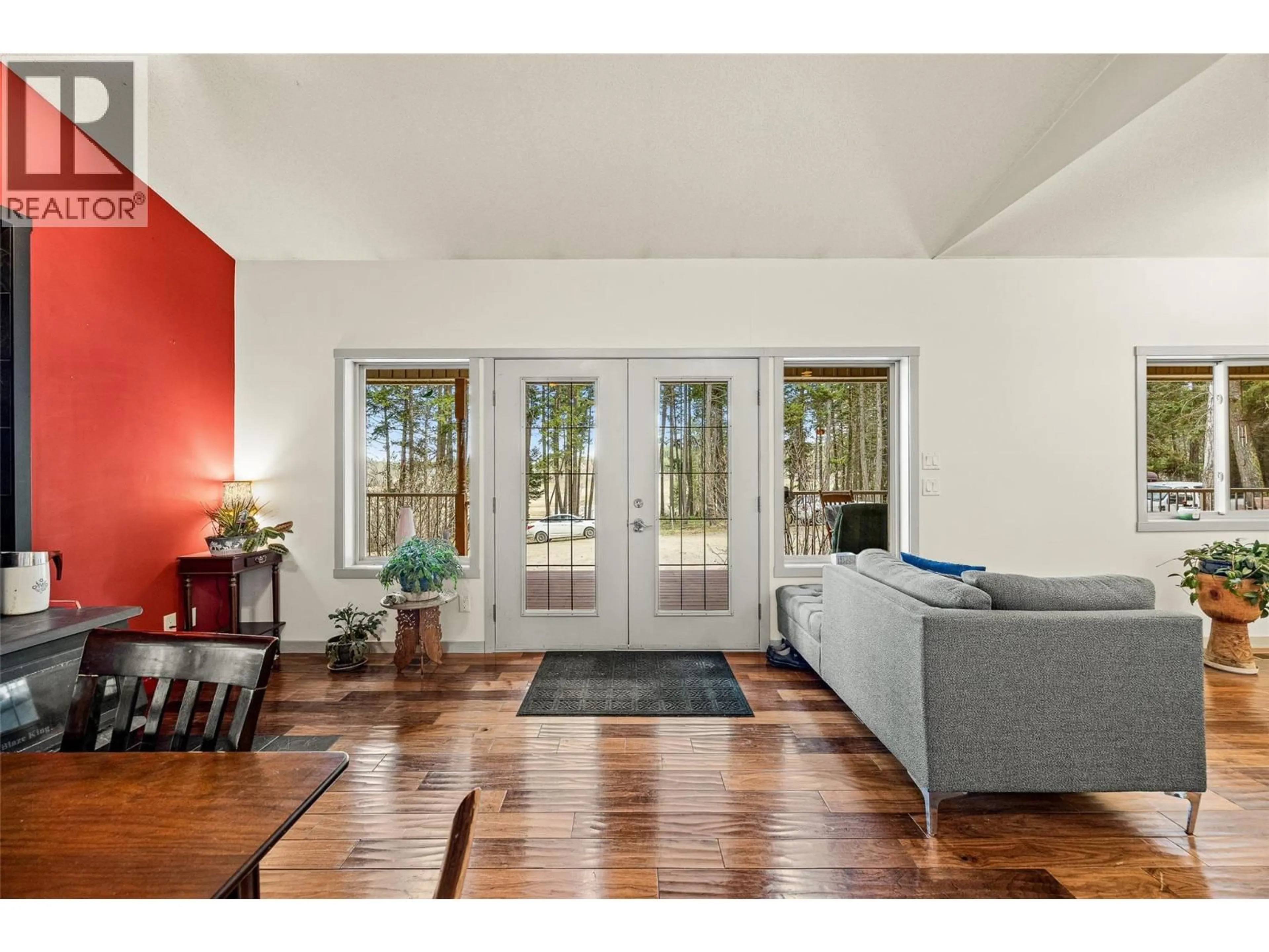 Indoor entryway for 3410 PRESTON ROAD, West Kelowna British Columbia V4T1V9