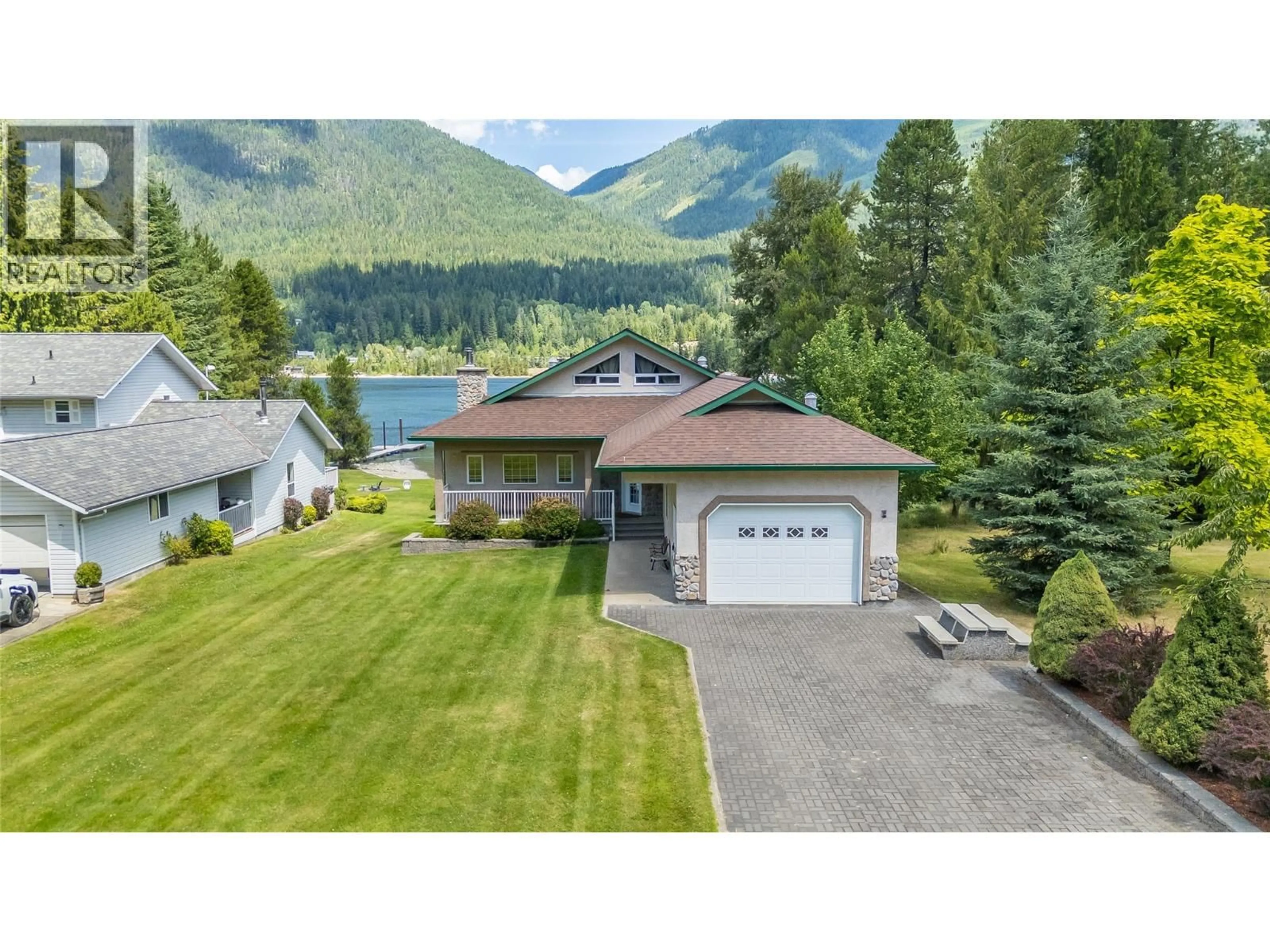 A pic from outside/outdoor area/front of a property/back of a property/a pic from drone, mountain view for 664 AINSLIE ROAD, Harrop British Columbia V1L6P6