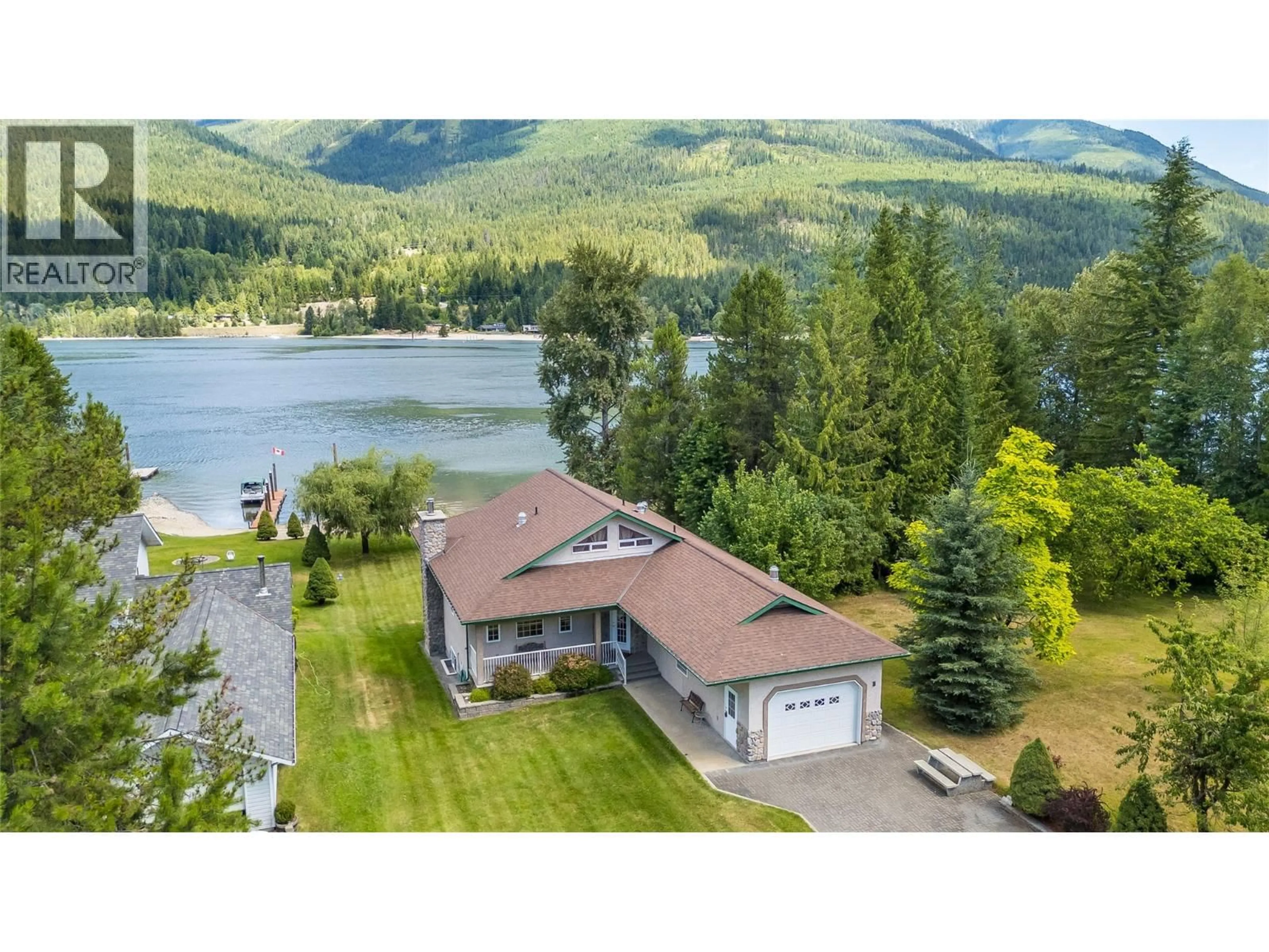 A pic from outside/outdoor area/front of a property/back of a property/a pic from drone, water/lake/river/ocean view for 664 AINSLIE ROAD, Harrop British Columbia V1L6P6