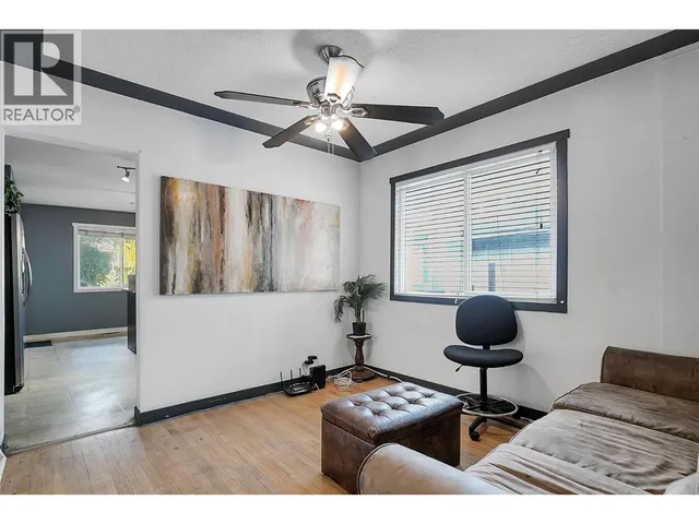 1331 BELAIRE AVENUE, Kelowna 3
