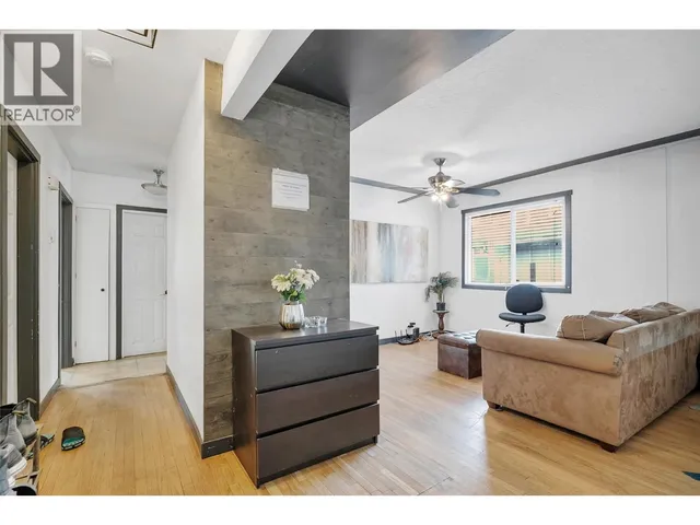 1331 BELAIRE AVENUE, Kelowna 5