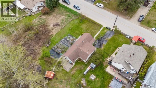 637 9TH AVENUE, Castlegar 5