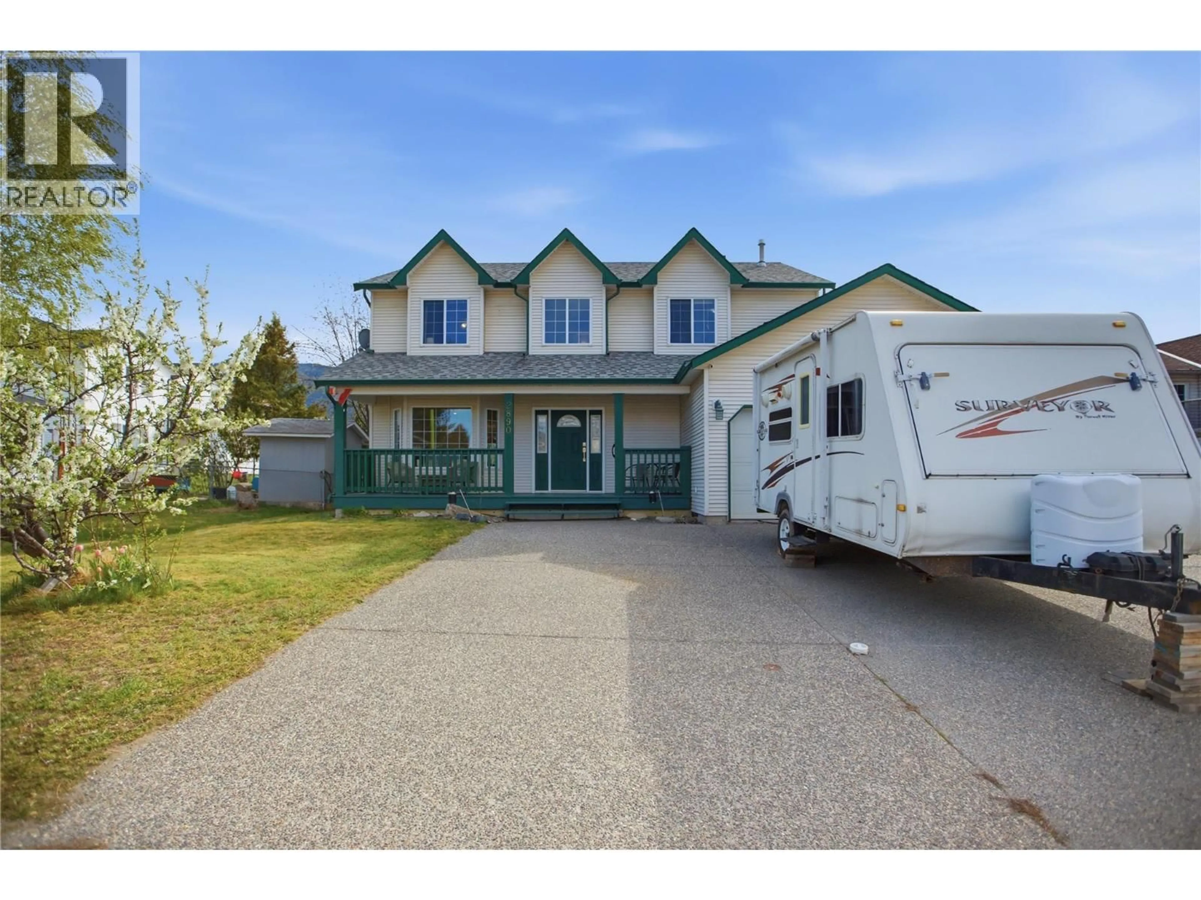 A pic from outside/outdoor area/front of a property/back of a property/a pic from drone, street for 2890 SCOTT PLACE, Merritt British Columbia V1K1G1