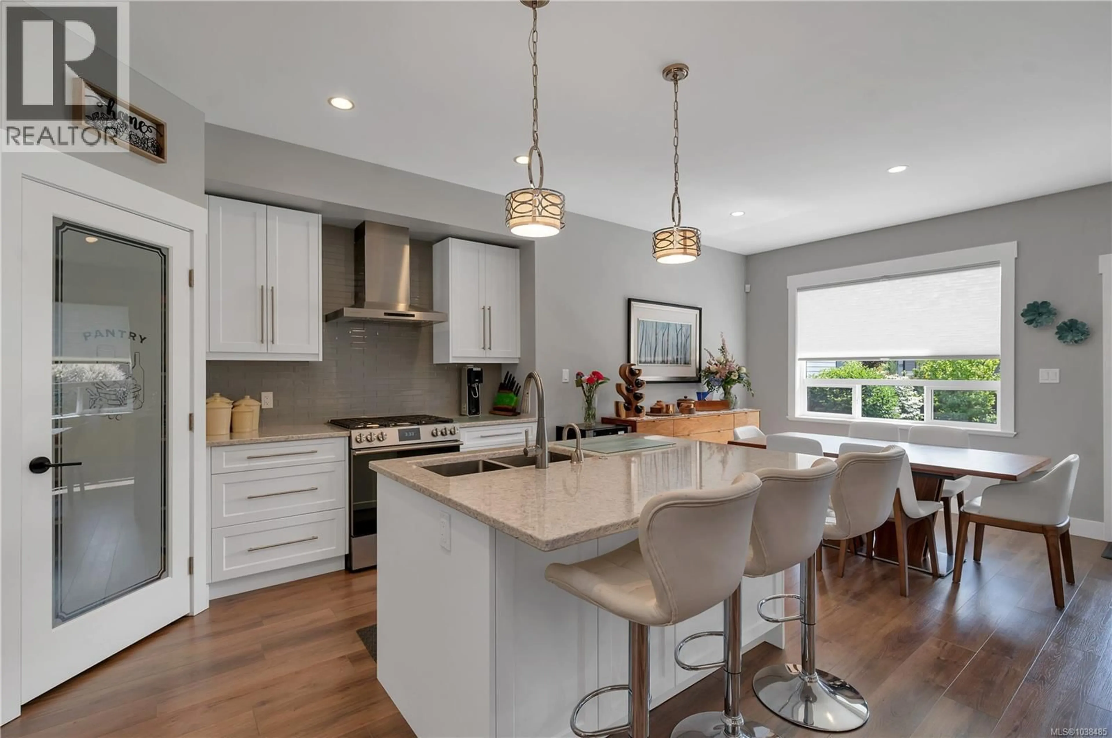 Open concept kitchen, unknown for 719 SITKA STREET, Campbell River British Columbia V9H0E5