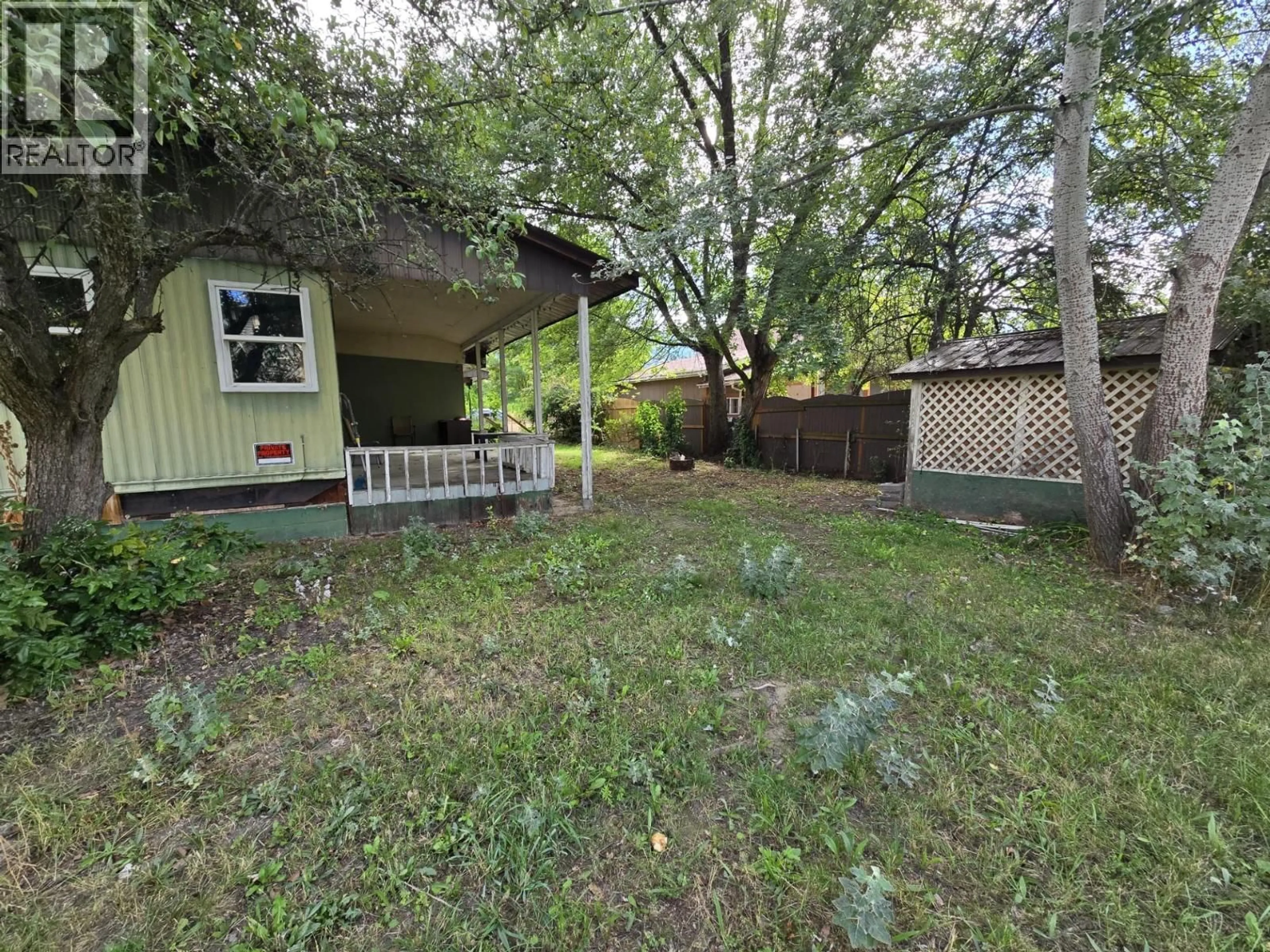 Shed for 300 3RD AVENUE, Castlegar British Columbia V1N2A6