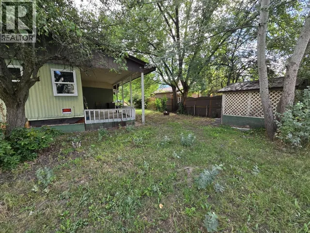 300 3RD AVENUE, Castlegar 5