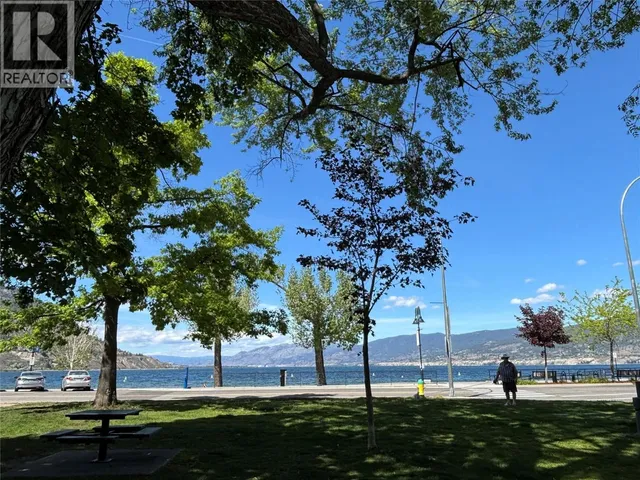 208 - 922 DYNES AVENUE, Penticton 4