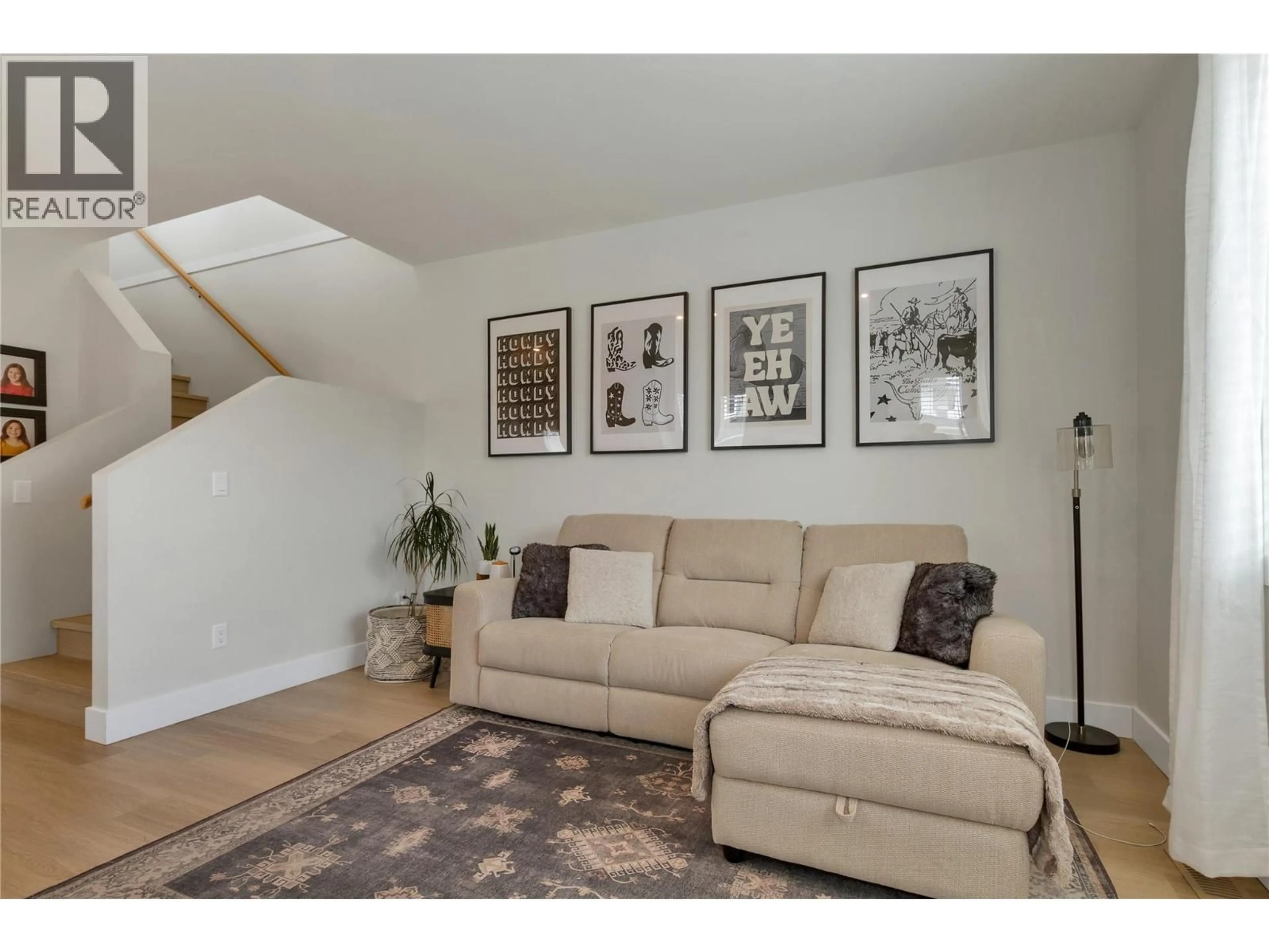 Living room with furniture, unknown for 9 - 1999 15 AVENUE, Vernon British Columbia V1T0C6
