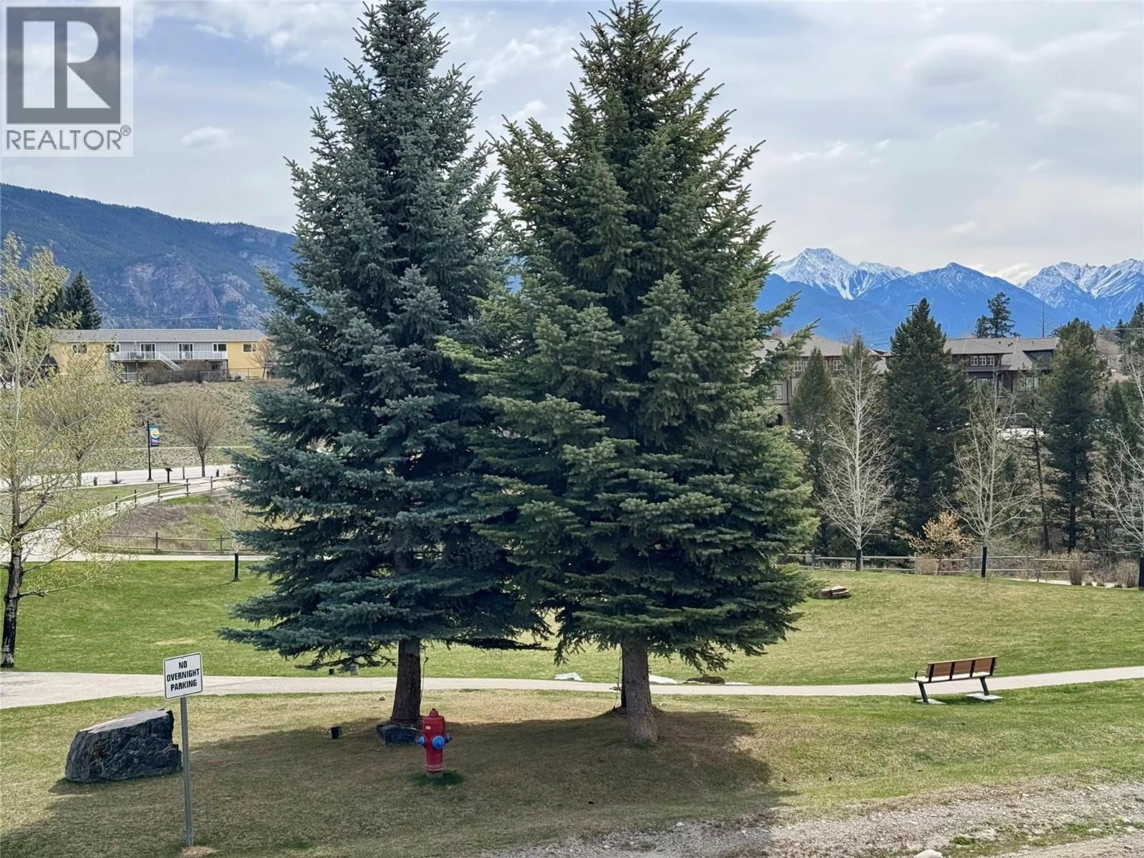 A pic from outside/outdoor area/front of a property/back of a property/a pic from drone, mountain view for 620 9TH AVENUE, Invermere British Columbia V0A1K0