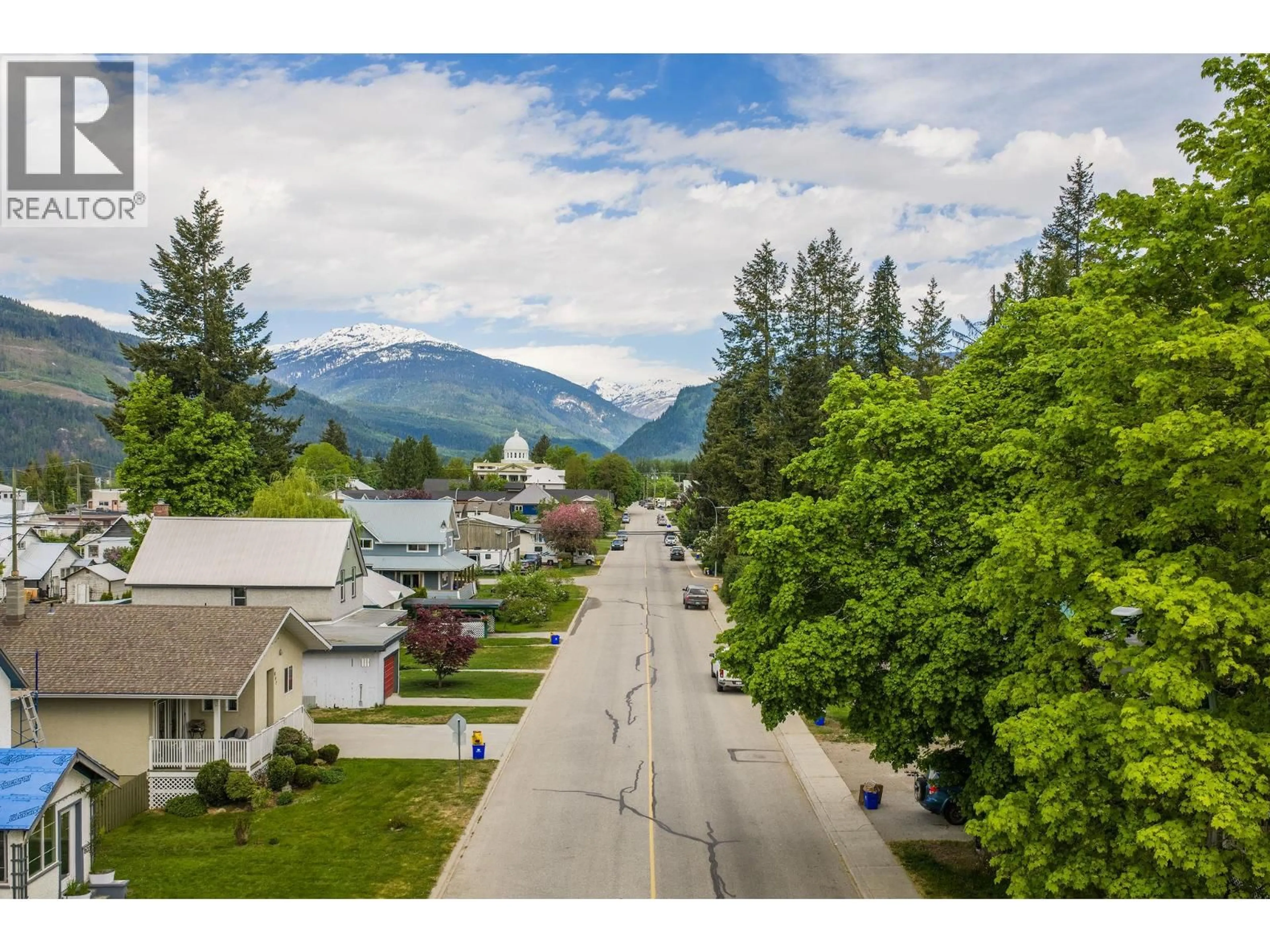 Unknown for 811 SECOND STREET WEST, Revelstoke British Columbia V0E2S0