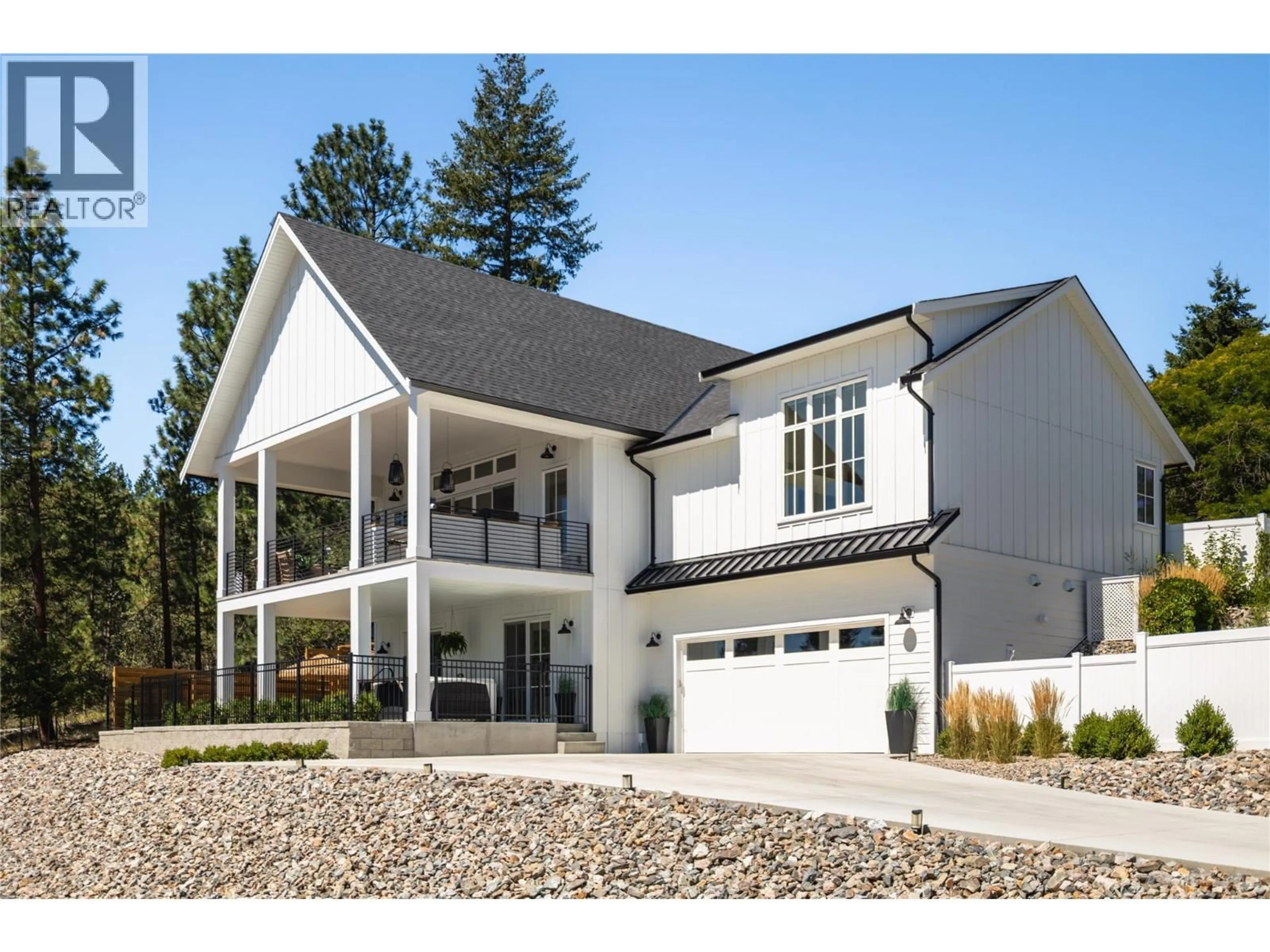 Home with vinyl exterior material, unknown for 10320 COLUMBIA WAY, Vernon British Columbia V1H2B6