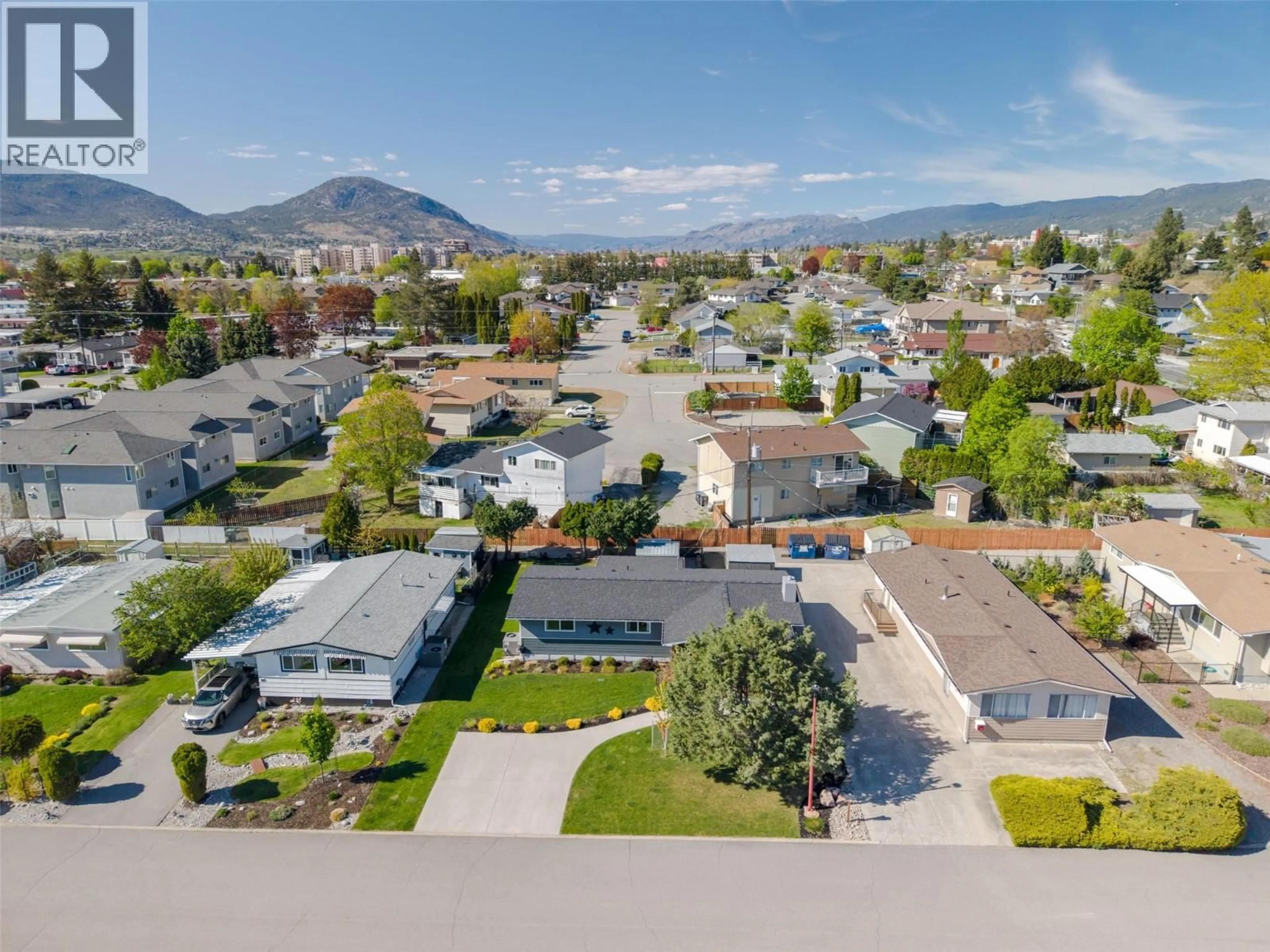 A pic from outside/outdoor area/front of a property/back of a property/a pic from drone, mountain view for 21 - 2773 SOUTH MAIN STREET, Penticton British Columbia V2A5J5