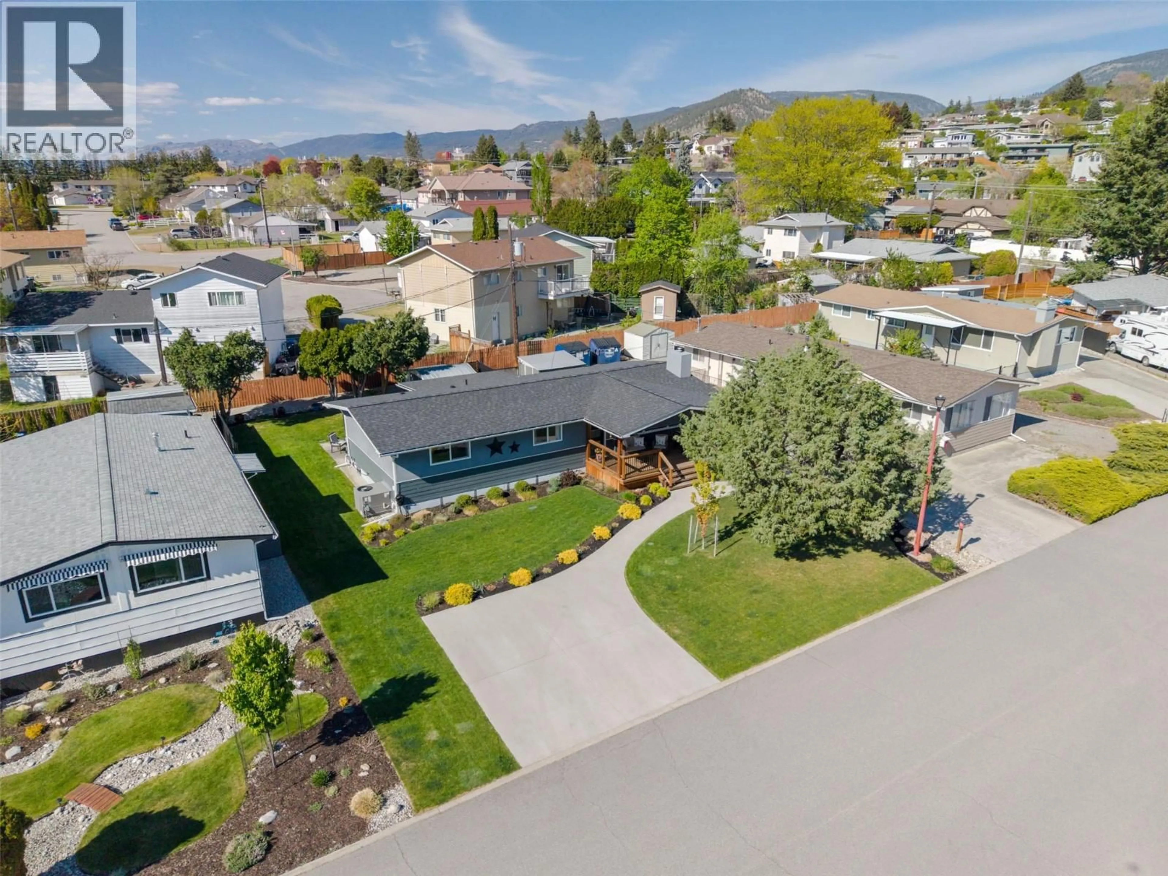 A pic from outside/outdoor area/front of a property/back of a property/a pic from drone, mountain view for 21 - 2773 SOUTH MAIN STREET, Penticton British Columbia V2A5J5