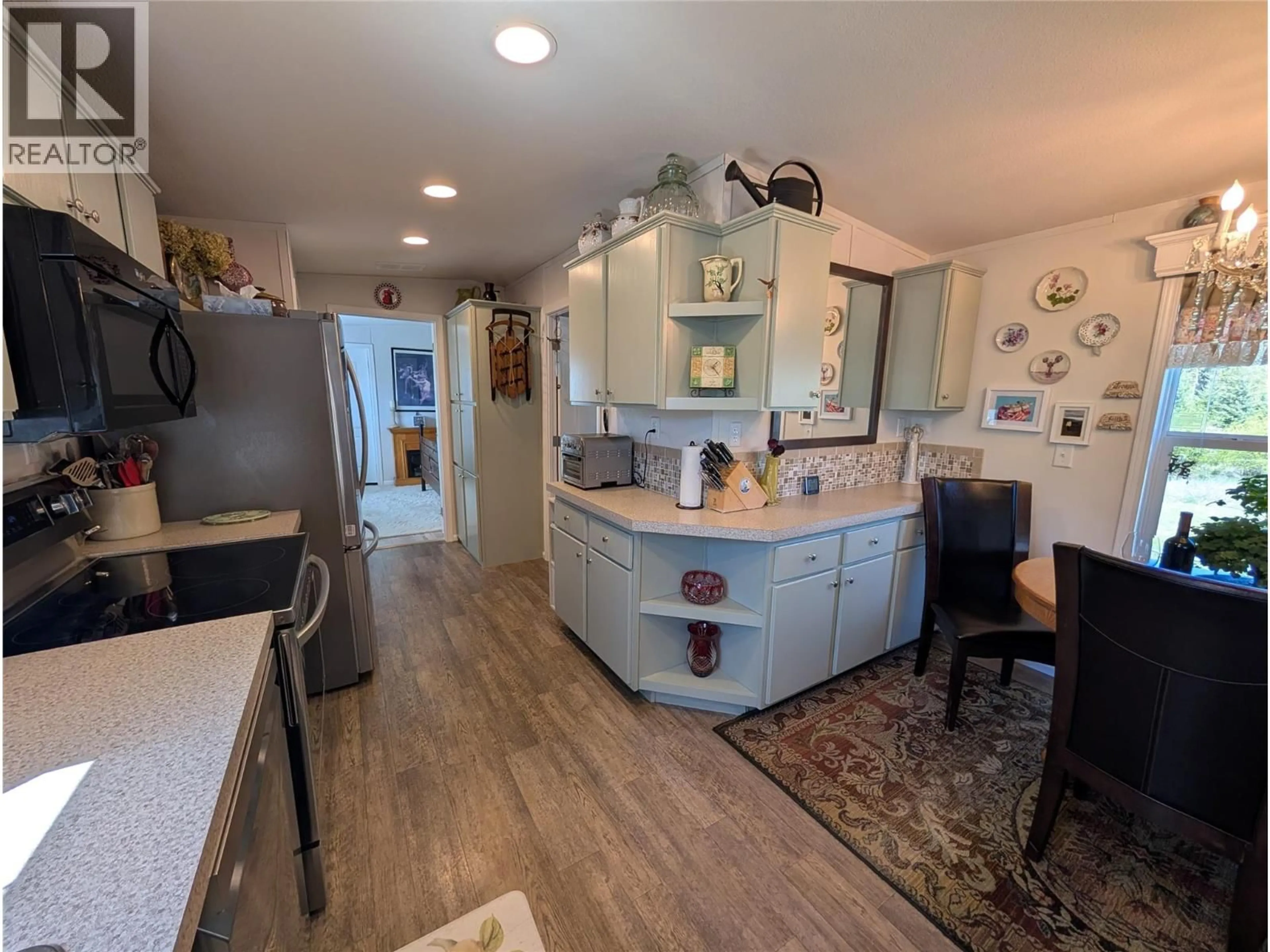 Open concept kitchen, unknown for 10 - 4811 10A AVENUE NORTHEAST, Salmon Arm British Columbia V1E1C5