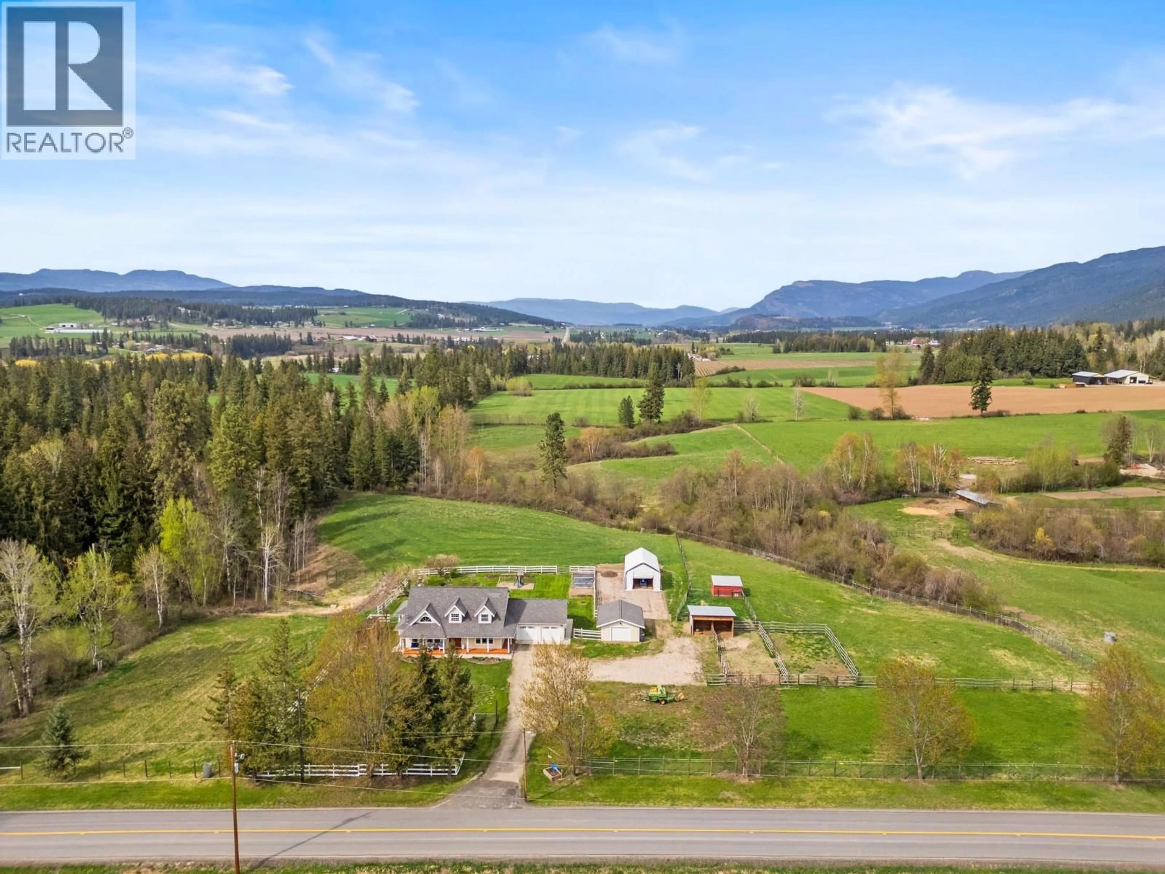 A pic from outside/outdoor area/front of a property/back of a property/a pic from drone, mountain view for 1375 MOUNTAIN VIEW ROAD, Spallumcheen British Columbia V4Y0S4