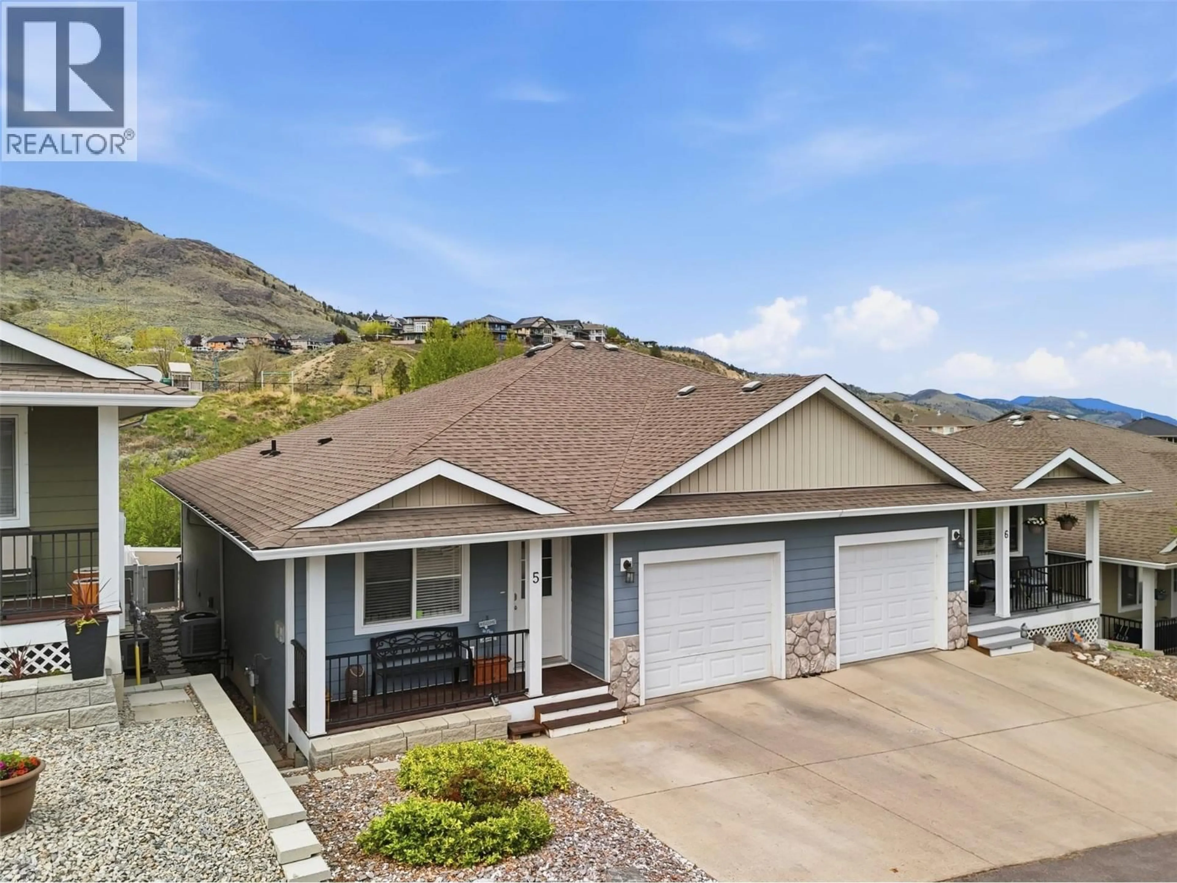 Home with vinyl exterior material, mountain view for 5 - 930 STAGECOACH DRIVE, Kamloops British Columbia V2B0A9