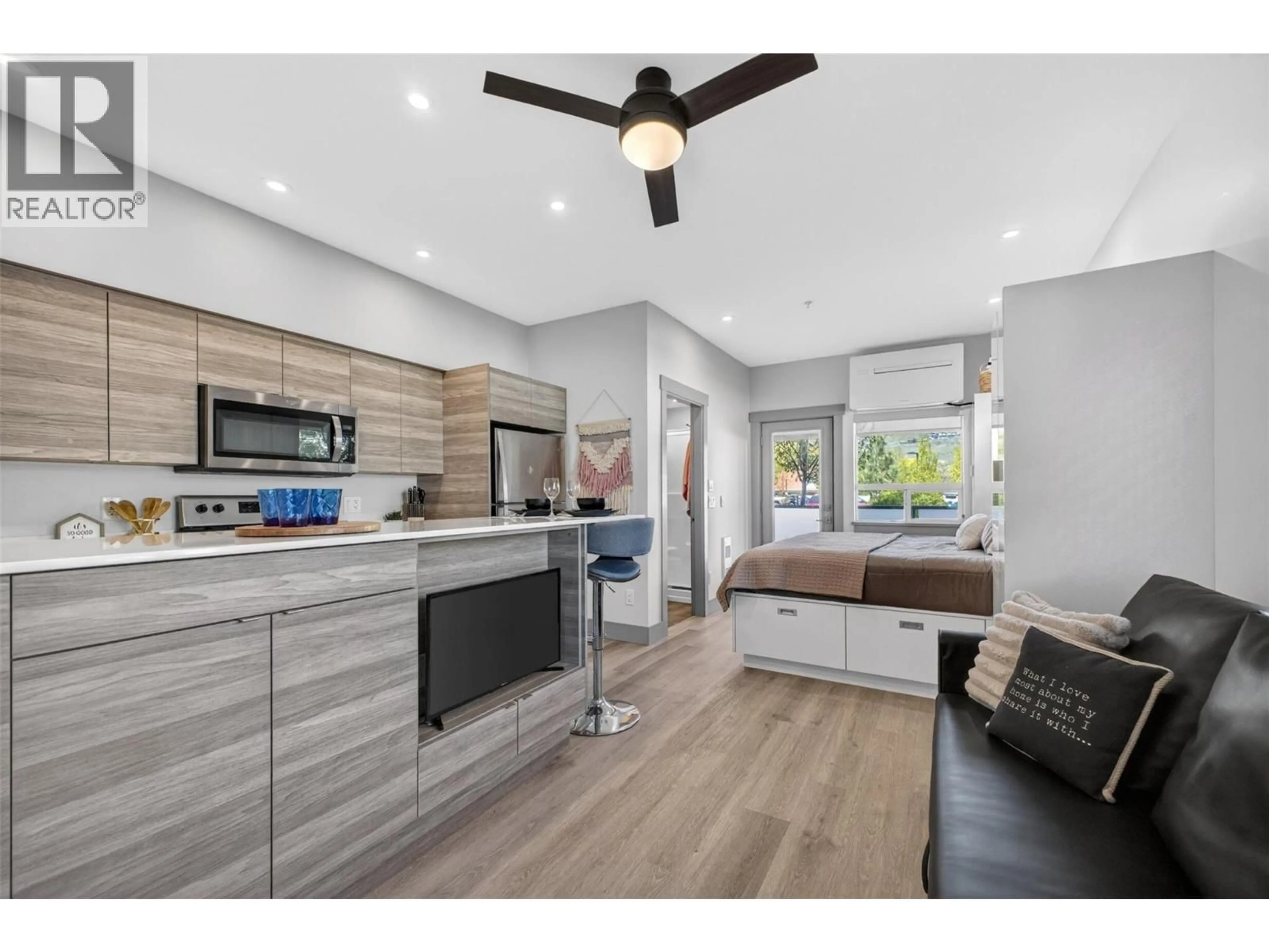 Open concept kitchen, unknown for 114 - 2555 LAKESHORE ROAD, Vernon British Columbia V1H0A4