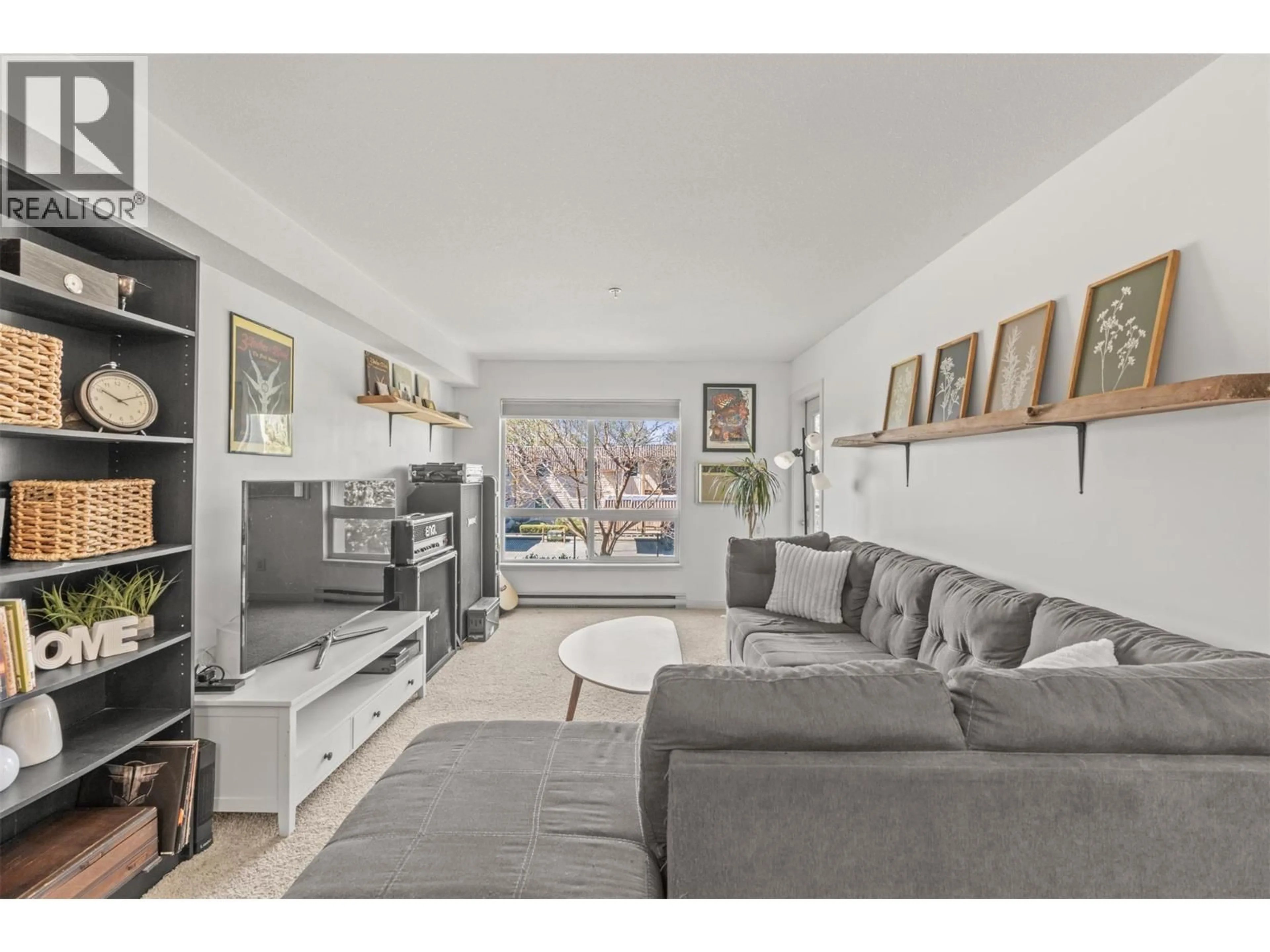 Living room with furniture, unknown for 107 - 260 FRANKLYN ROAD, Kelowna British Columbia V1X8C1