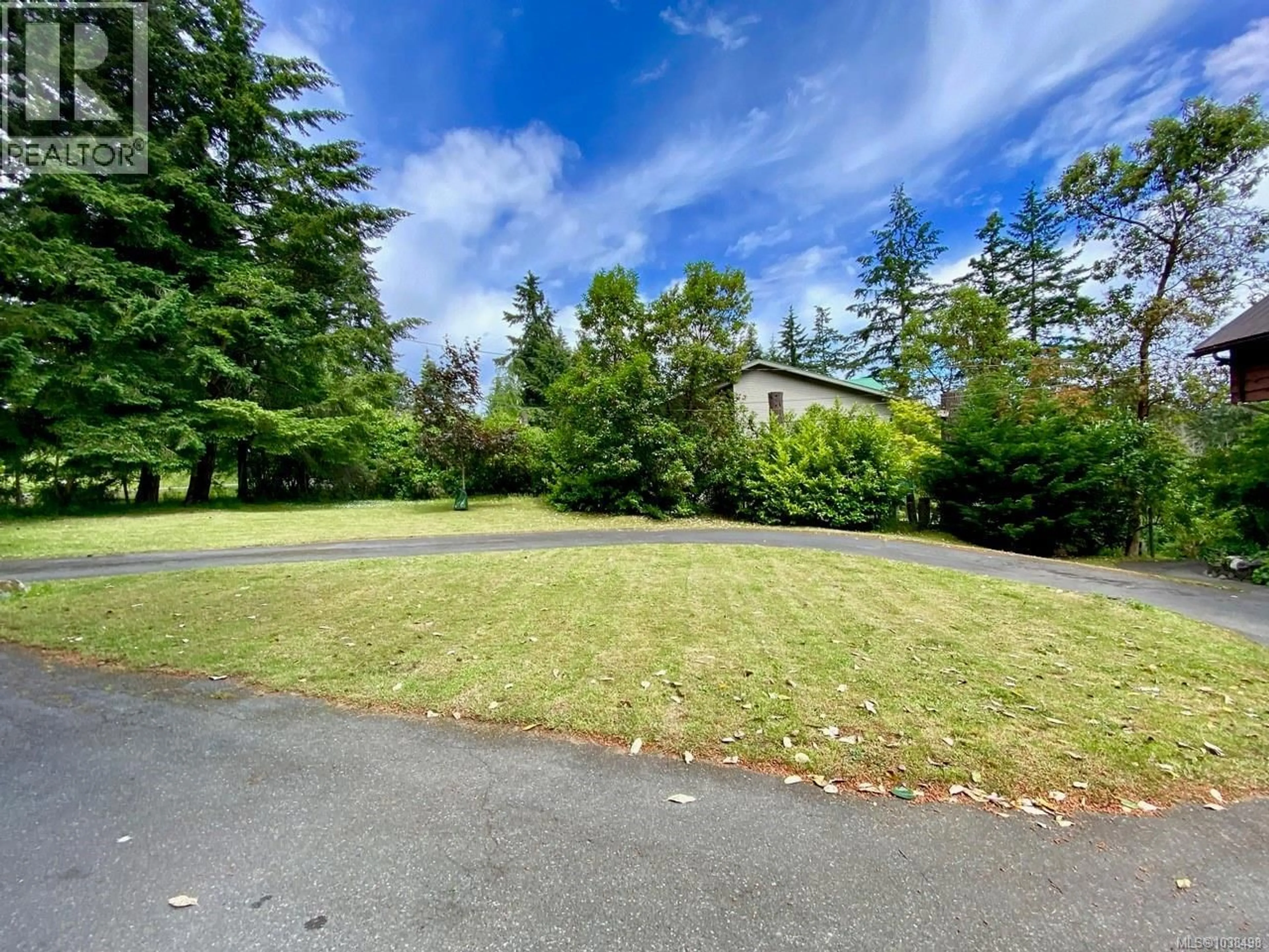 A pic from outside/outdoor area/front of a property/back of a property/a pic from drone, unknown for 131 PALLOT WAY, Salt Spring British Columbia V8K2M5