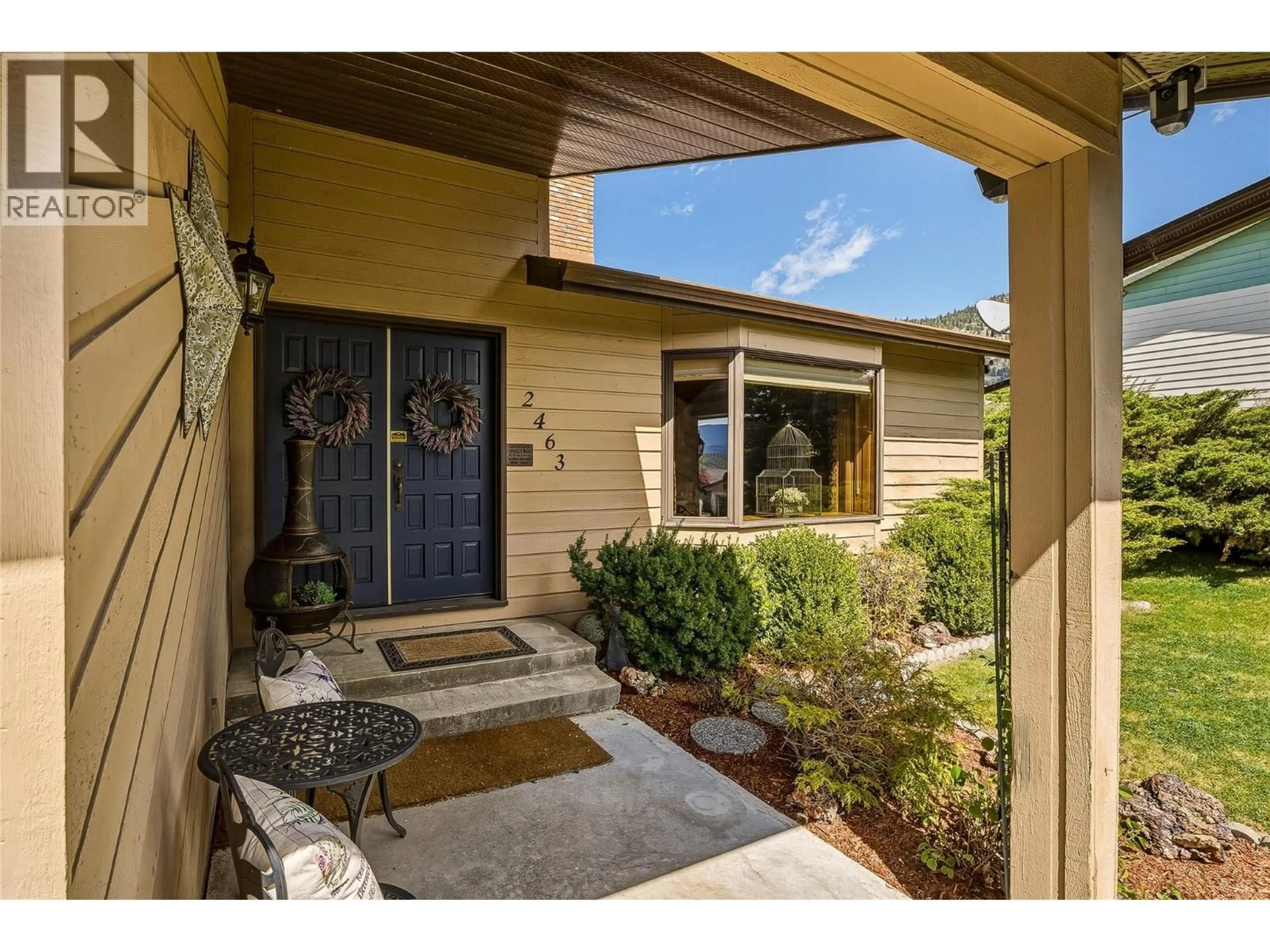 Indoor entryway for 2463 IRVINE AVENUE, Merritt British Columbia V1K4H4
