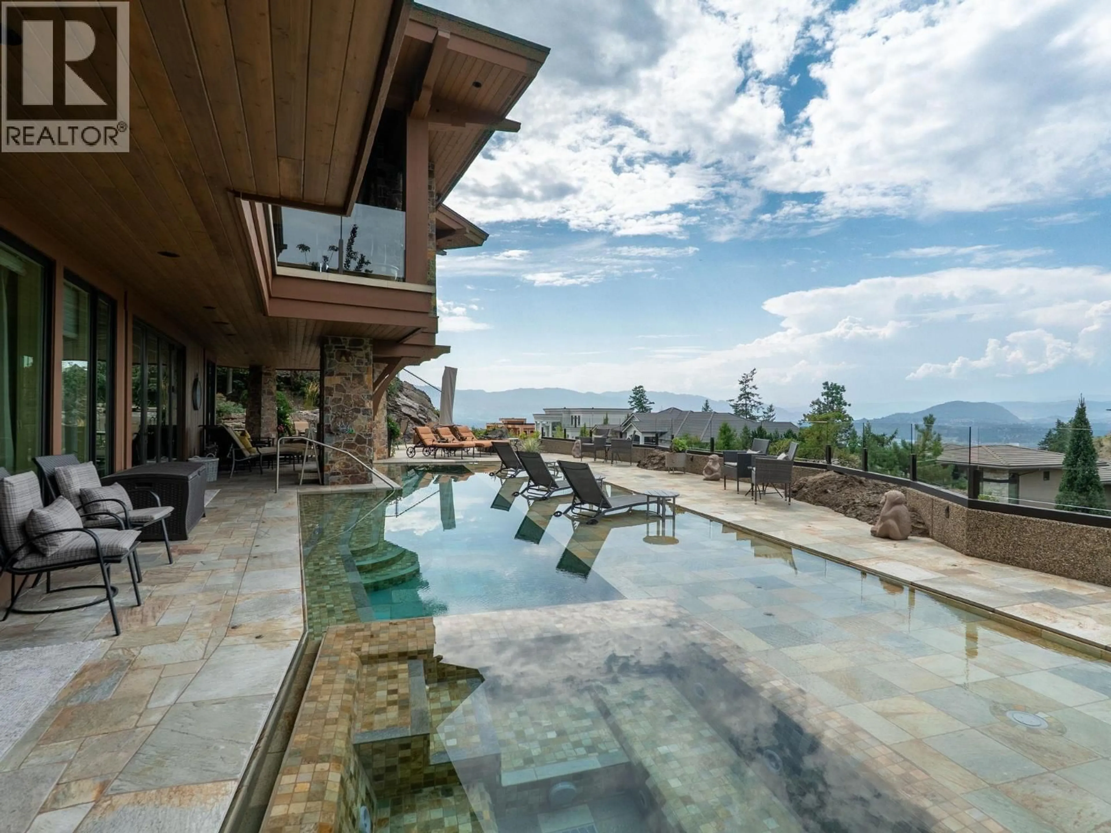 Pool for 706 HIGHPOINTE COURT, Kelowna British Columbia V1V2Y3