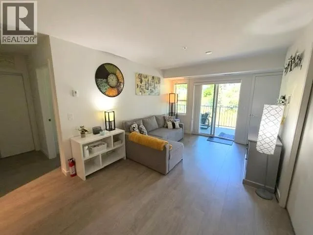211 - 725 ACADEMY WAY, Kelowna 2