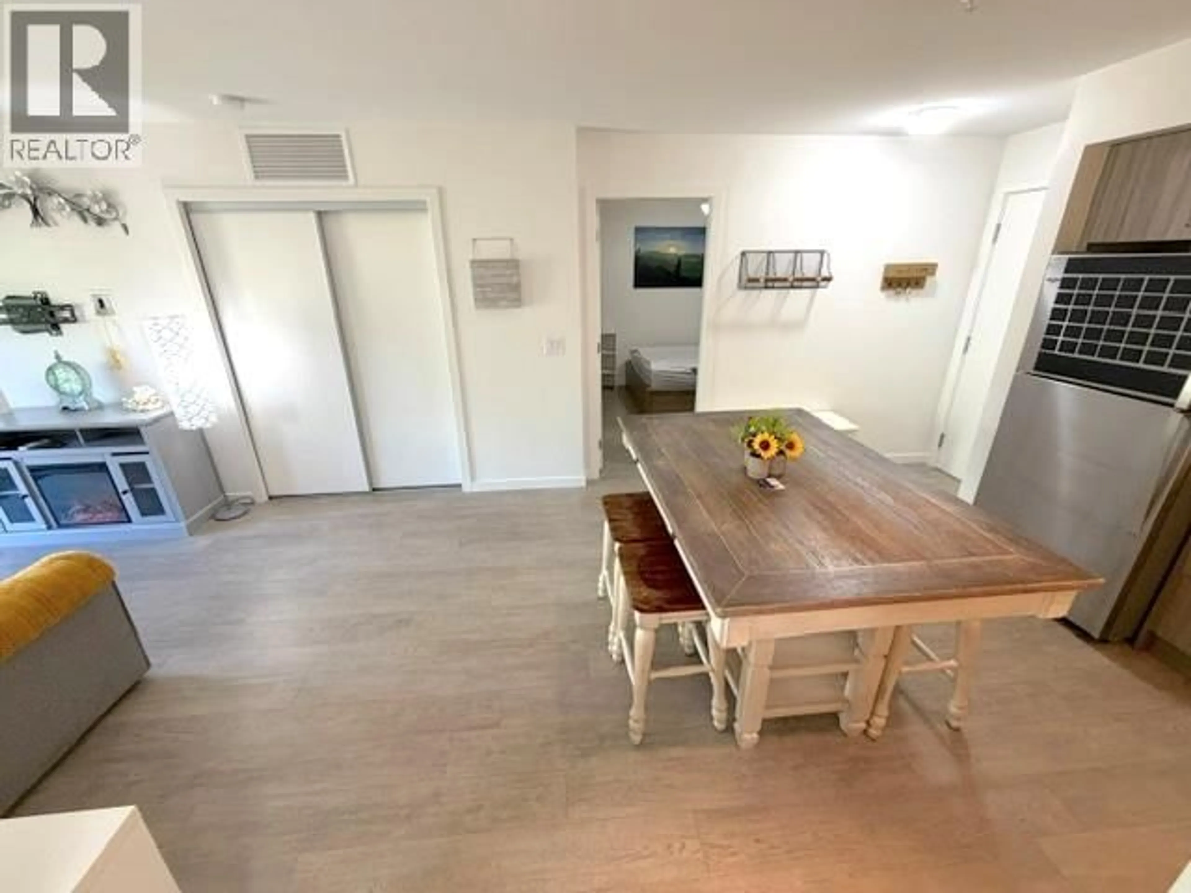 A pic of a room for 211 - 725 ACADEMY WAY, Kelowna British Columbia V1V0B4