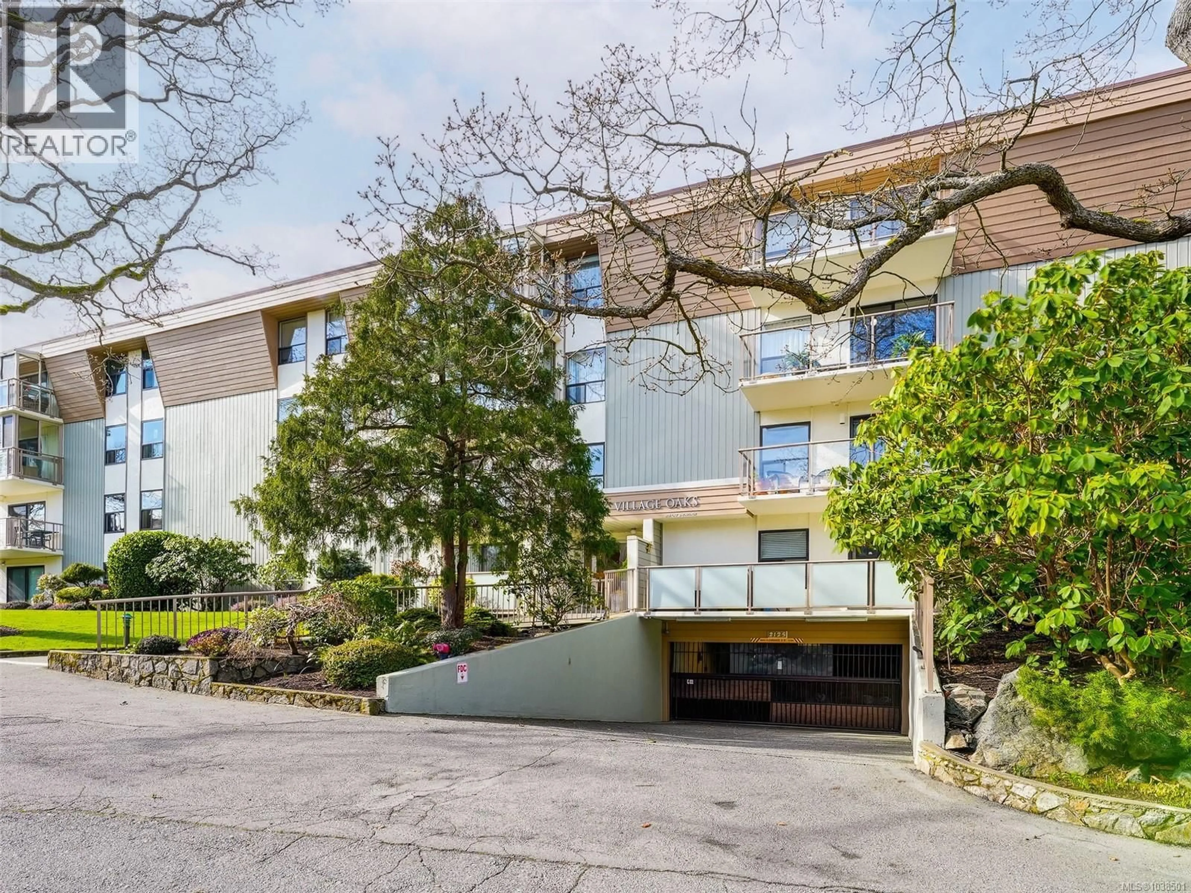 Unknown for 303 - 2125 OAK BAY AVENUE, Oak Bay British Columbia V8R1G1
