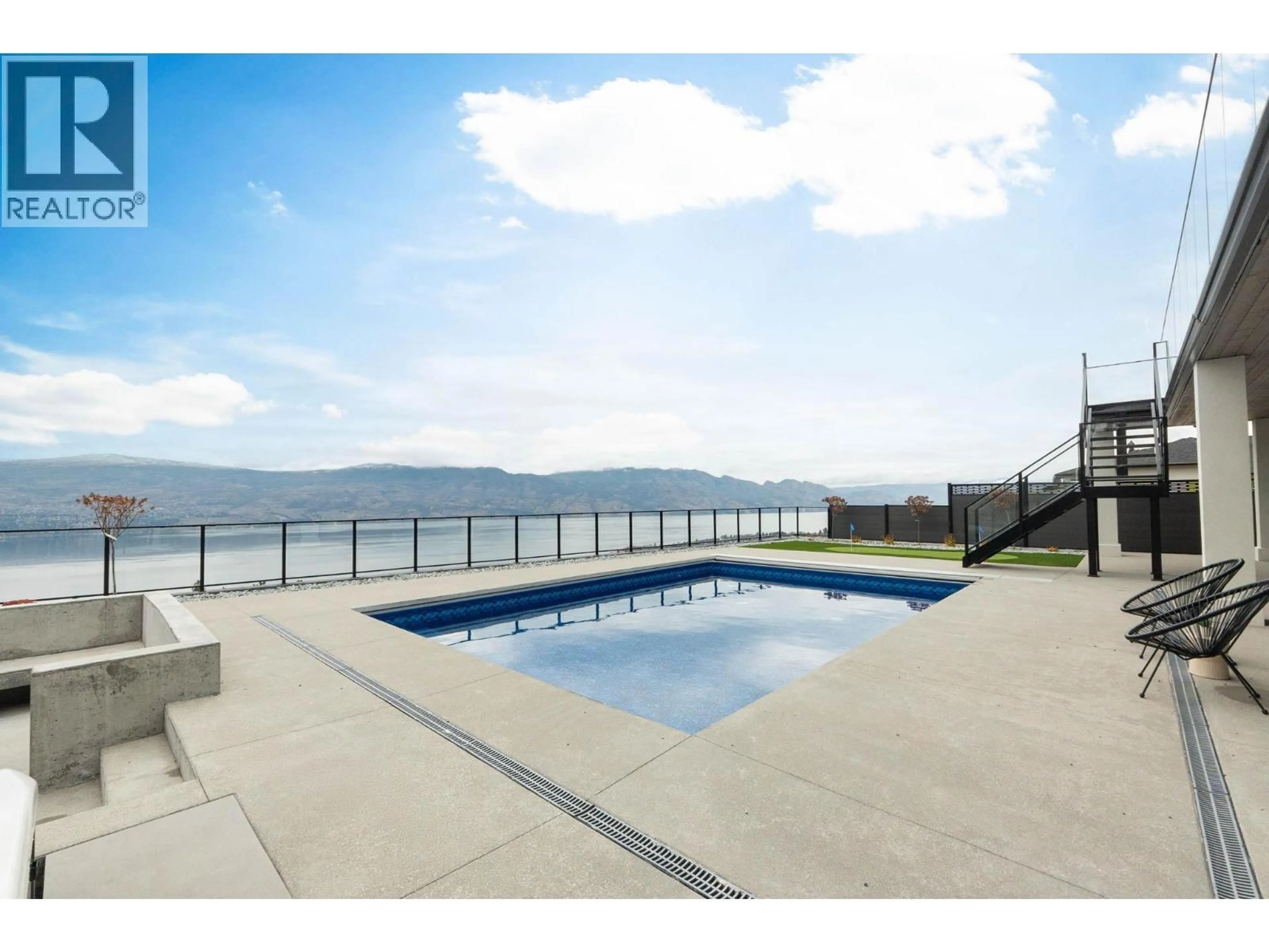 Pool for 1327 VINEYARD DRIVE, West Kelowna British Columbia V4T3H9