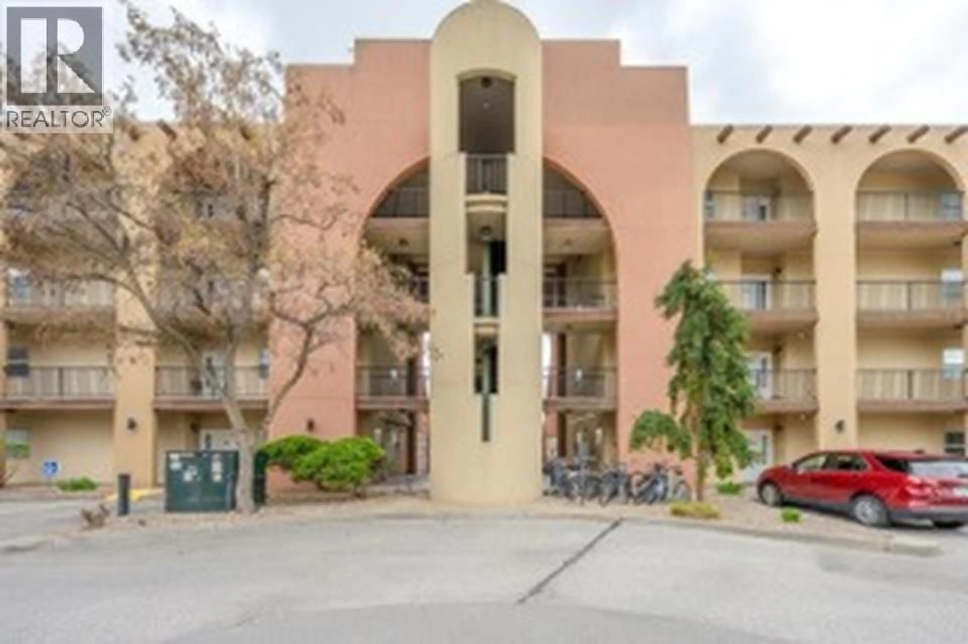 Patio, unknown for 202 - 15 SOLANA KEY COURT, Osoyoos British Columbia V0H1V3