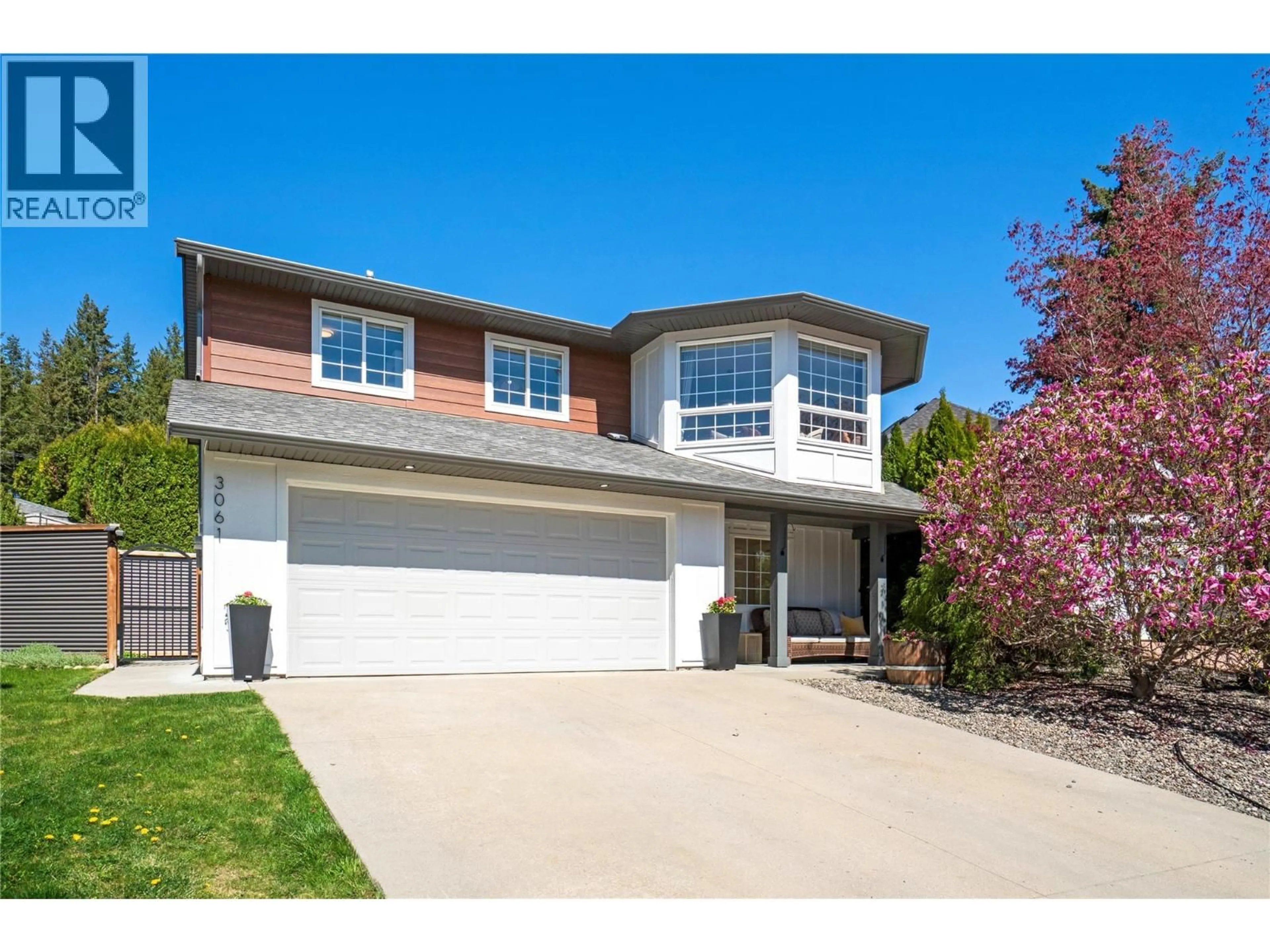 Home with vinyl exterior material, street for 3061 18 AVENUE NORTHEAST, Salmon Arm British Columbia V1E1P5