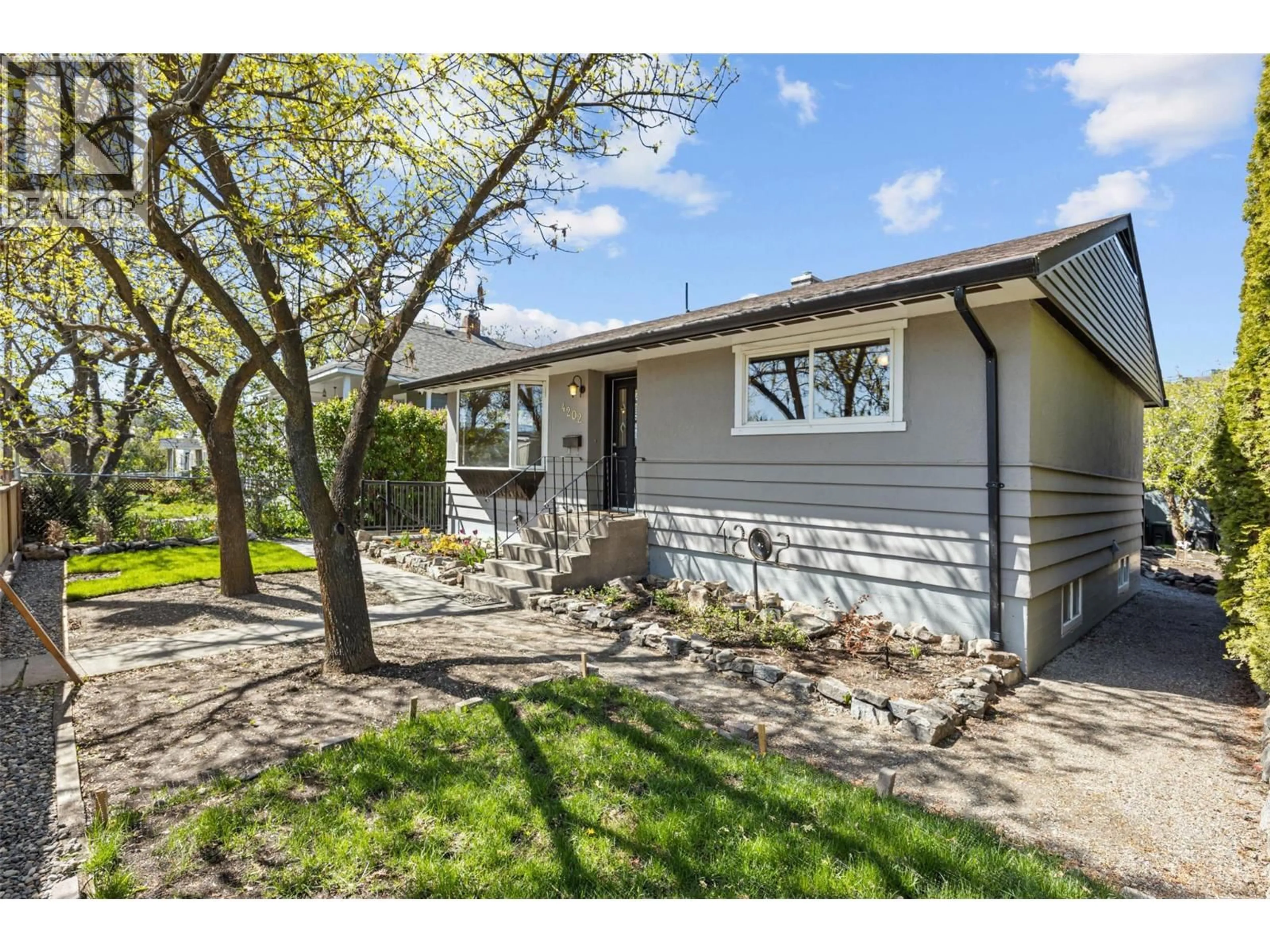 Home with vinyl exterior material, street for 4202 34 STREET, Vernon British Columbia V1T5Y4