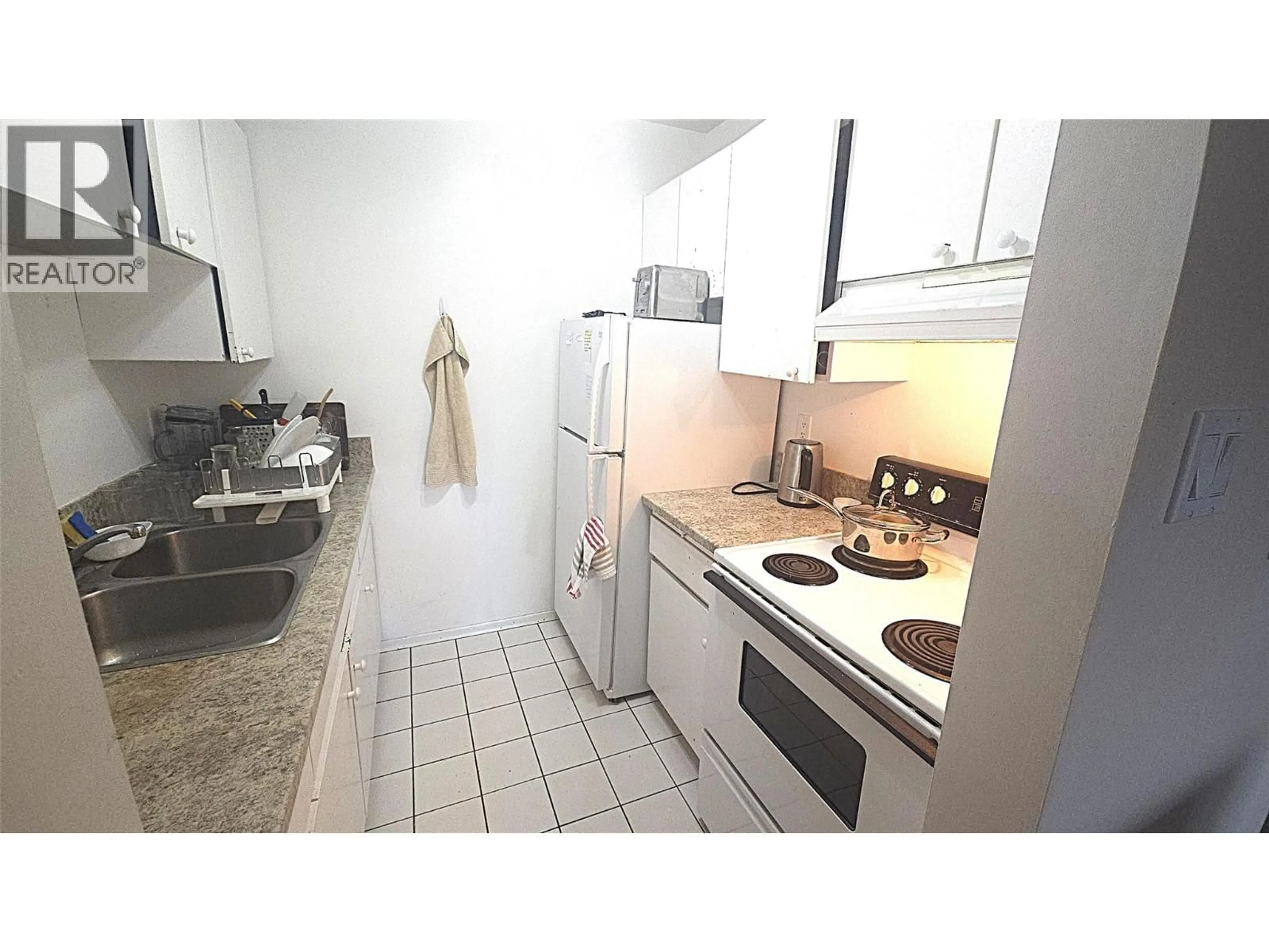 Standard kitchen, unknown for 347 - 245 GORDONHORN DRIVE, Kamloops British Columbia V2E1G5
