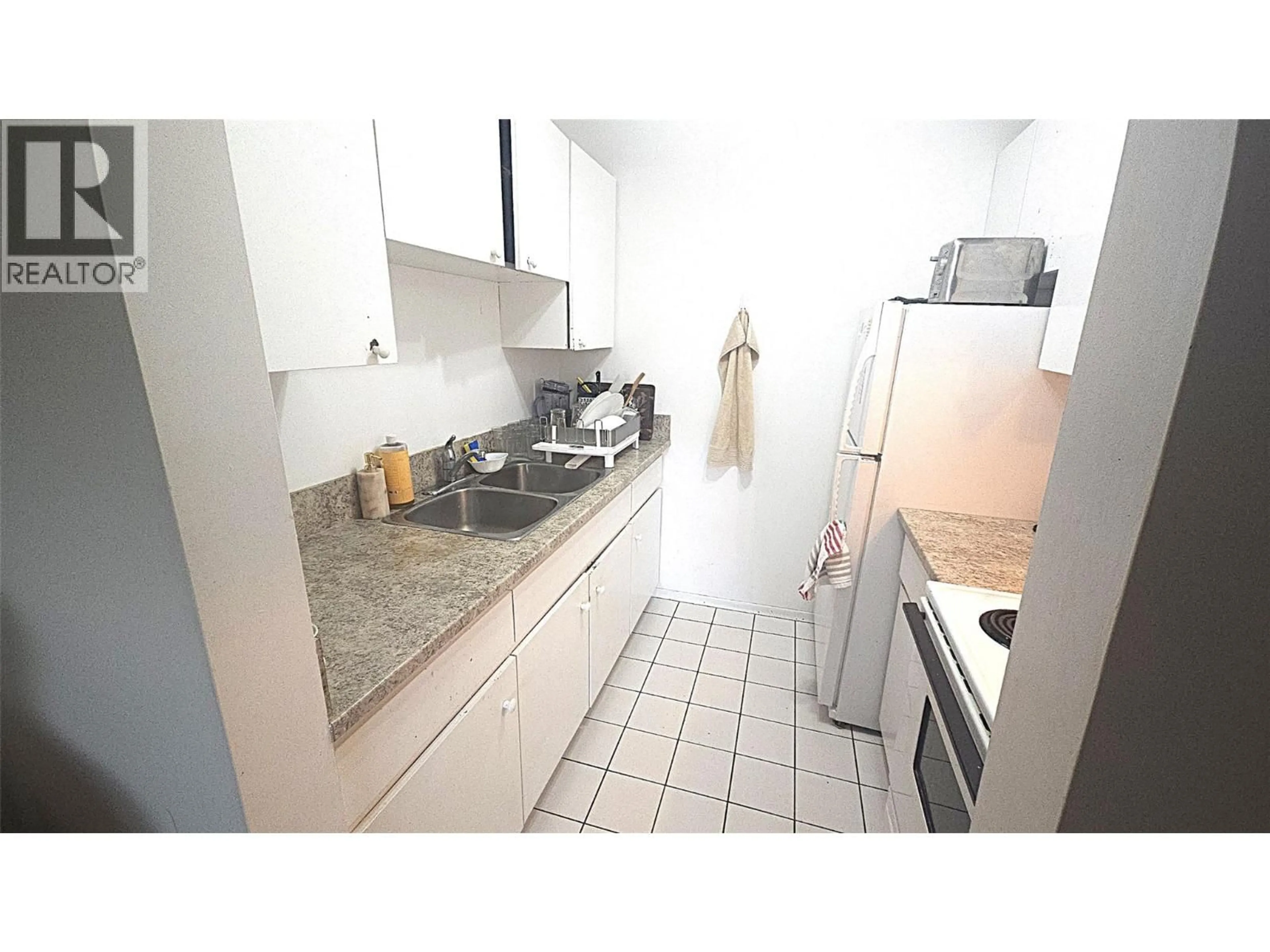 Standard kitchen, unknown for 347 - 245 GORDONHORN DRIVE, Kamloops British Columbia V2E1G5