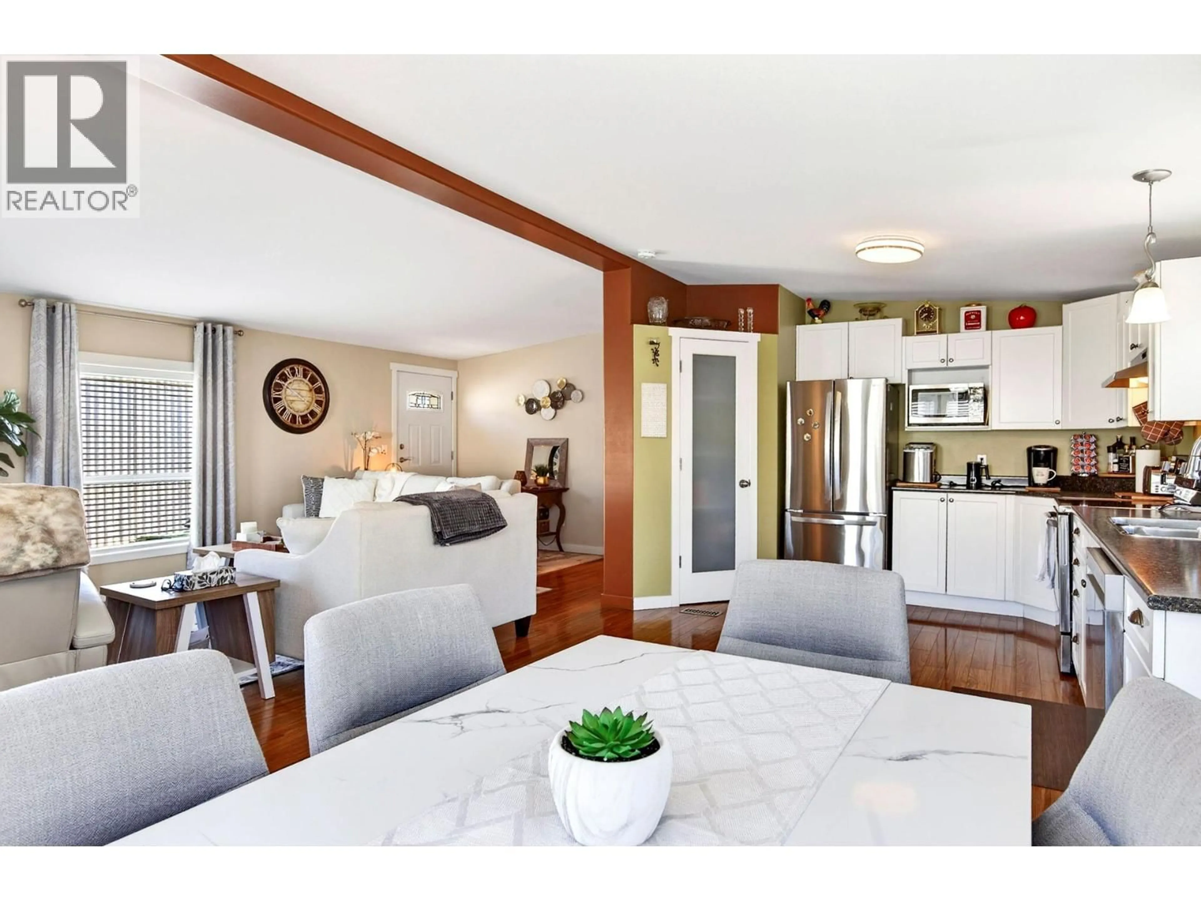 Open concept kitchen, wood/laminate floor for 85 - 1655 ORD ROAD, Kamloops British Columbia V2B7V6