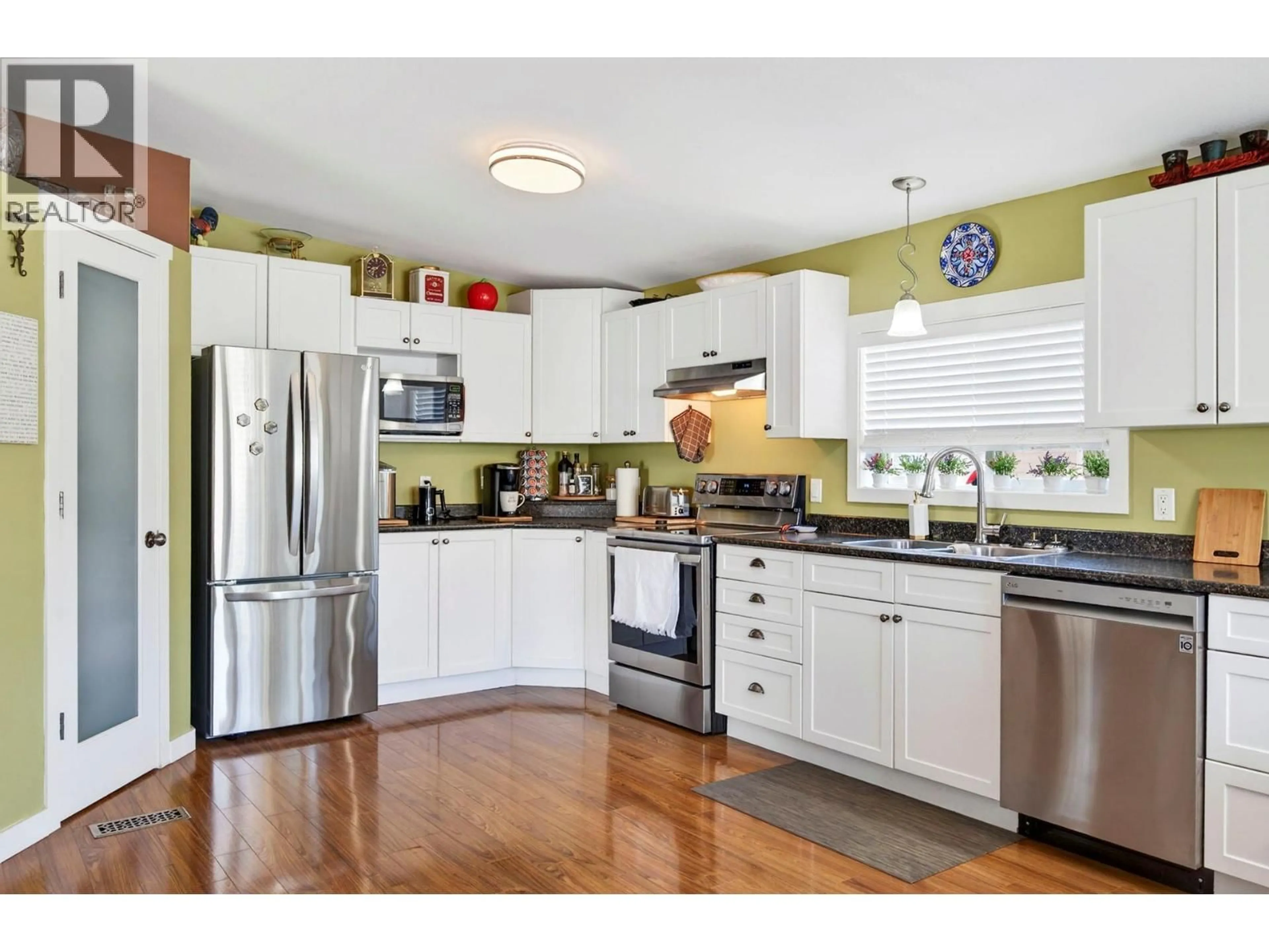Open concept kitchen, unknown for 85 - 1655 ORD ROAD, Kamloops British Columbia V2B7V6