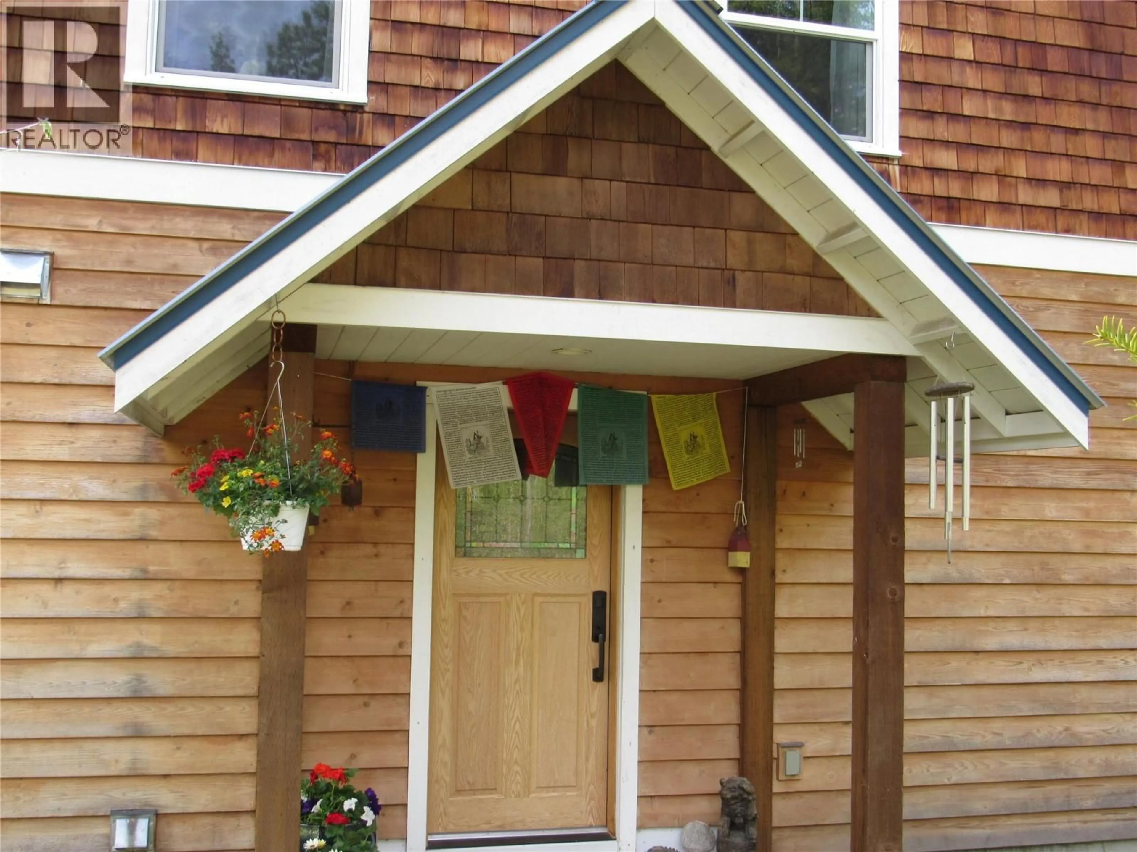 Indoor entryway for 5538 DUCKSWAY ROAD, Winlaw British Columbia V0G2J0