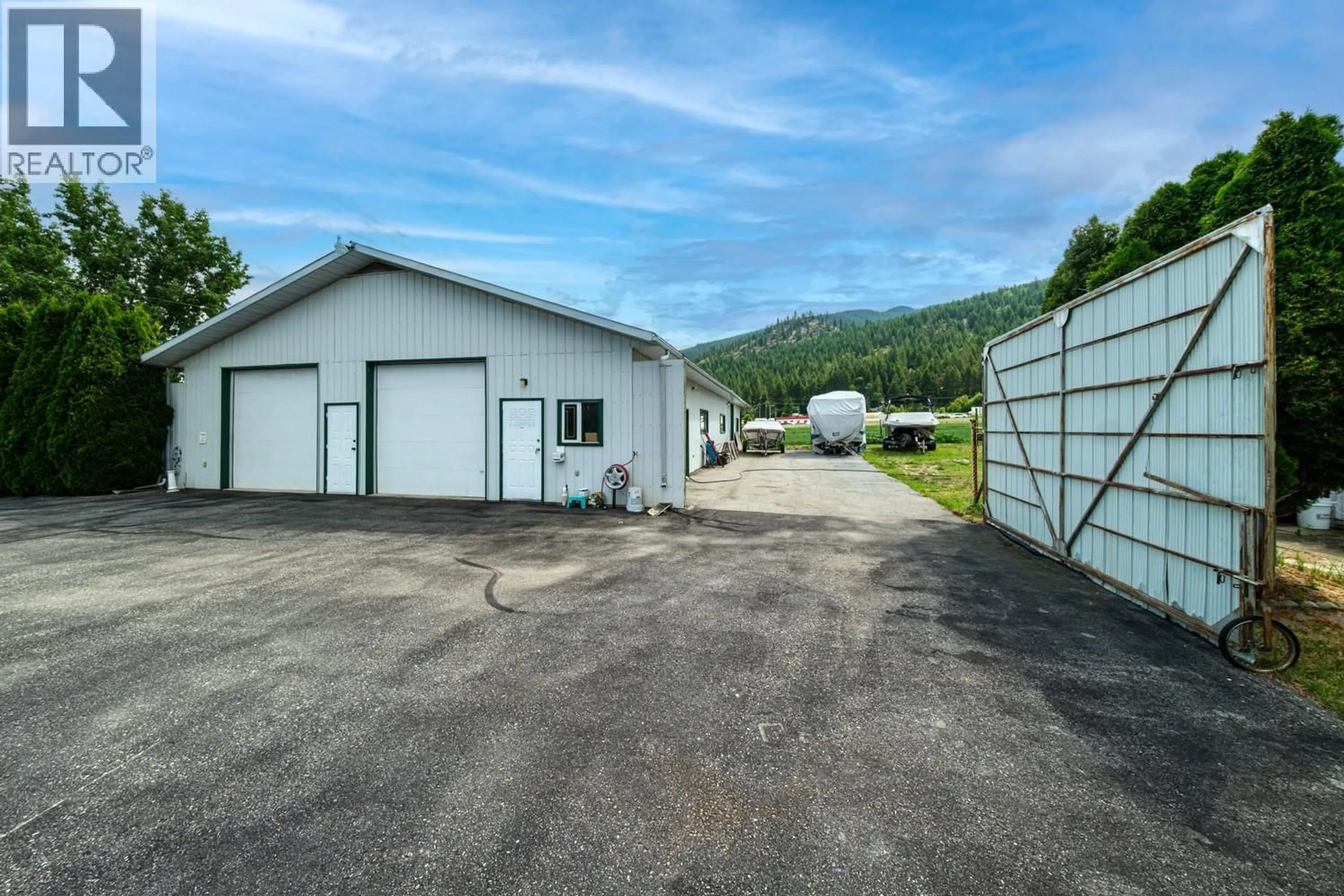 Unknown for 135 PLEASANT VALLEY CROSS ROAD, Armstrong British Columbia V4Y0W1