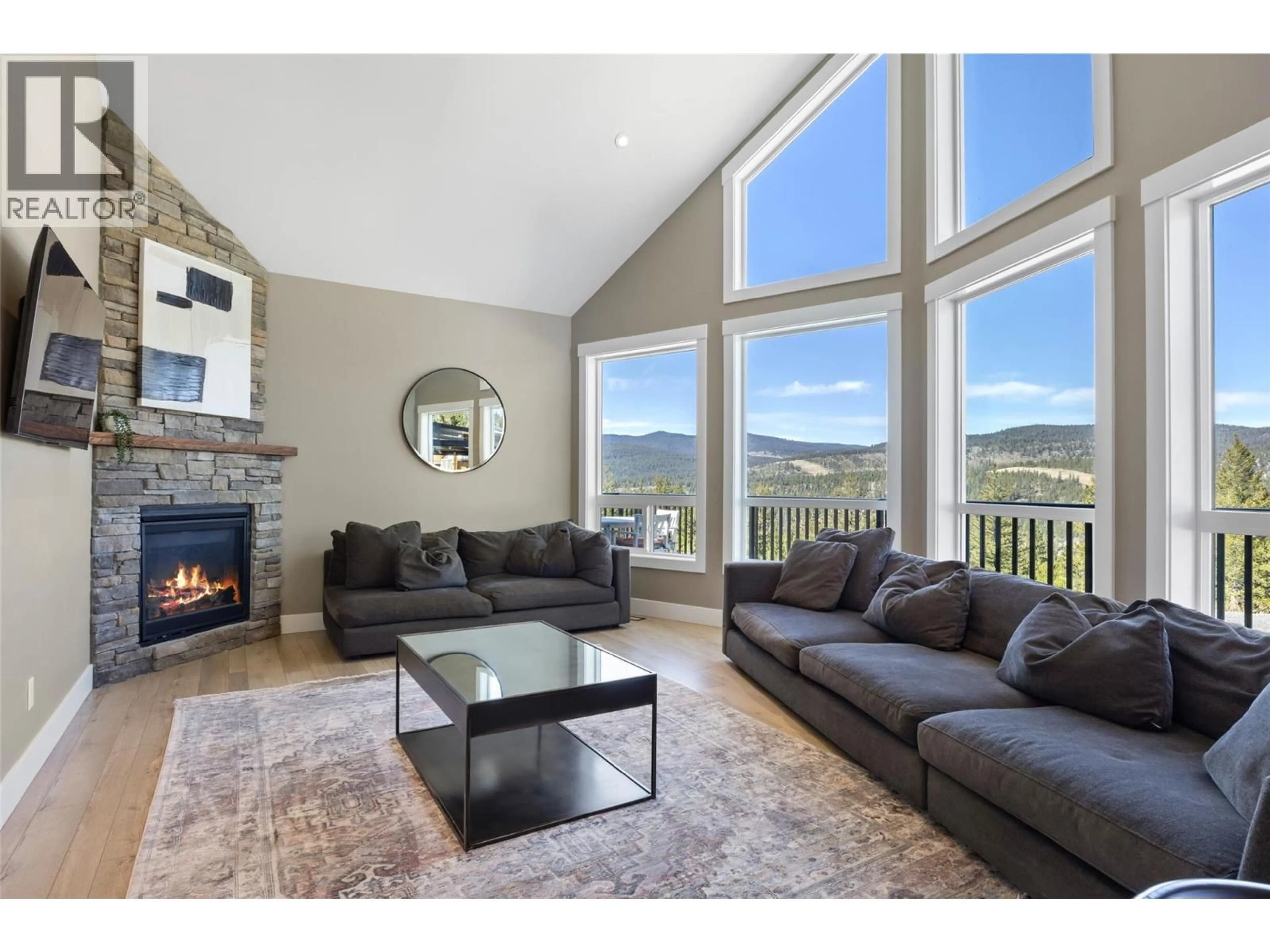 Living room with furniture, unknown for 111 VEALE ROAD, Merritt British Columbia V1K1B8
